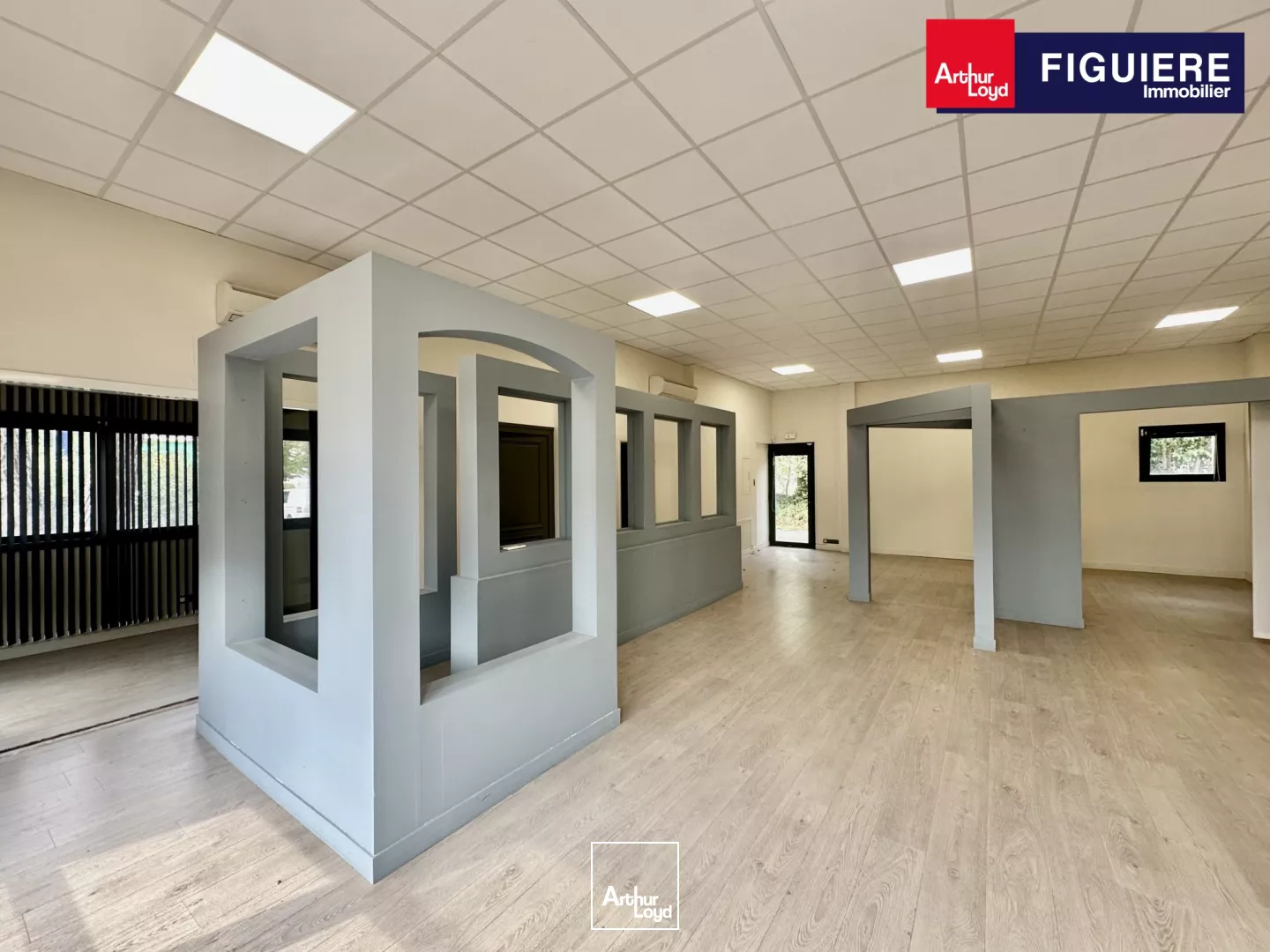 Bâtiment mixte indépendant à VENDRE sur AIX EN PROVENCE