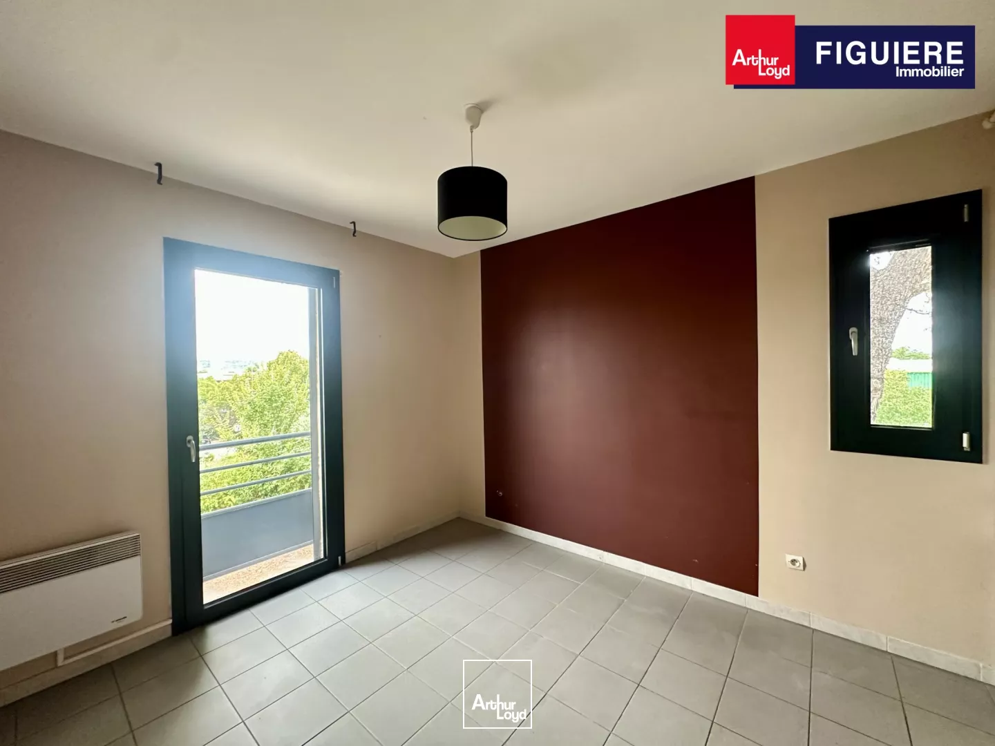 Bâtiment mixte indépendant à VENDRE sur AIX EN PROVENCE