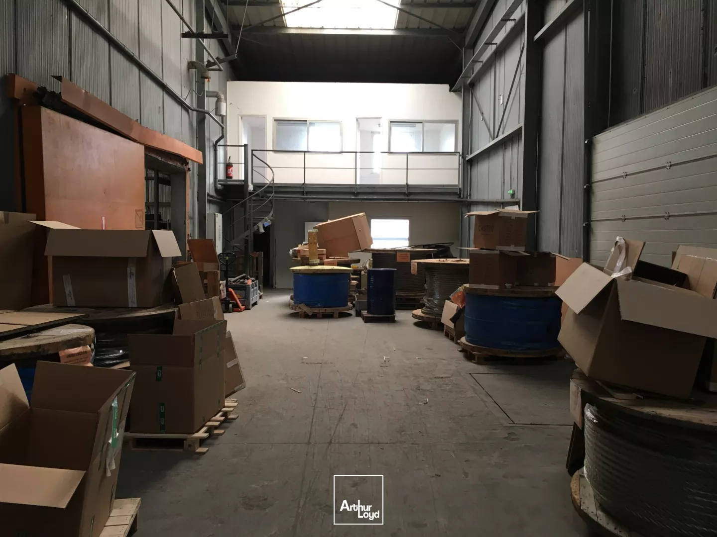 BREST PORT DE COMMERCE LOCAL D'ACTIVITE STOCKAGE A LOUER 