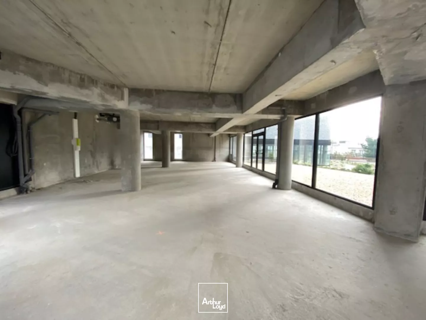 A VENDRE COMMERCE 268 M² CAPUCINS BREST