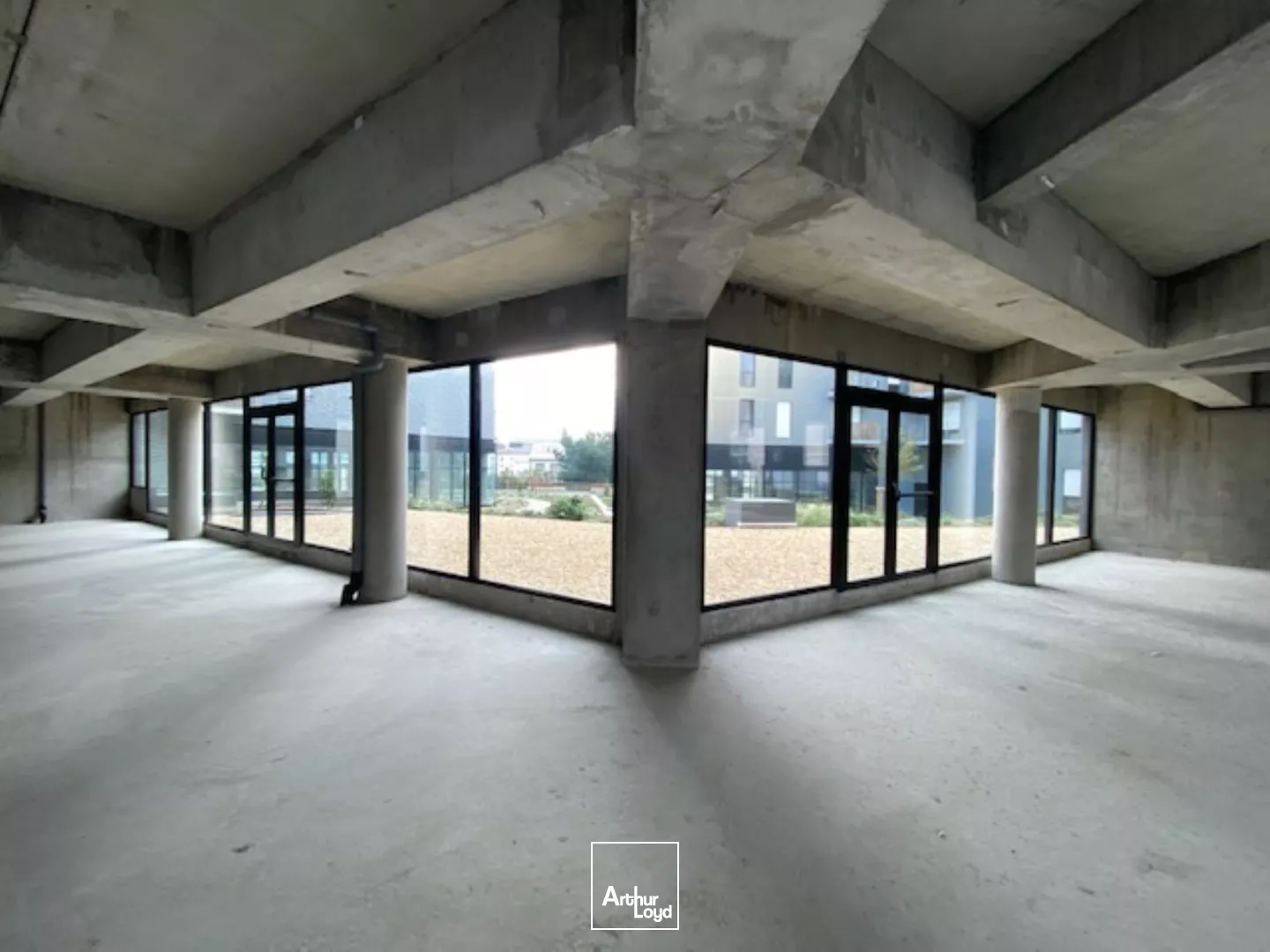 A VENDRE COMMERCE 268 M² CAPUCINS BREST