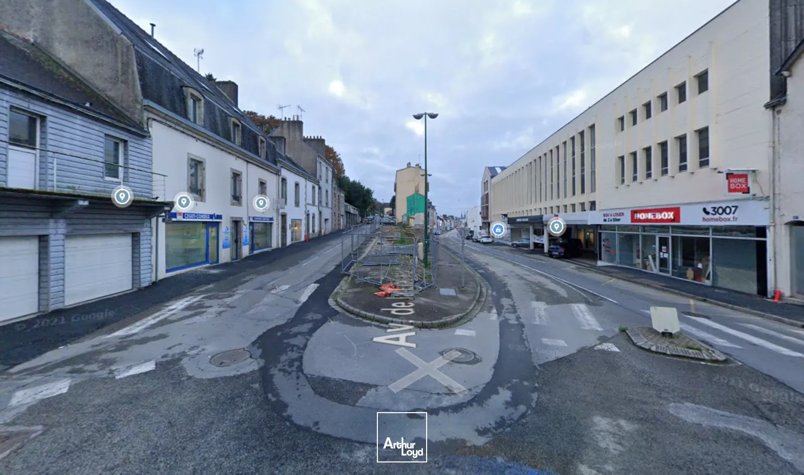 A LOUER LOCAL PROFESSIONNEL 232 M² PROXIMITE GARE