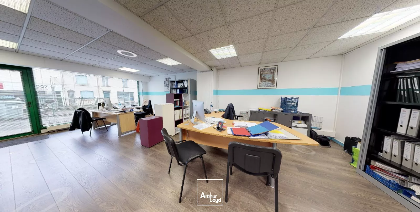 A LOUER LOCAL PROFESSIONNEL 232 M² PROXIMITE GARE