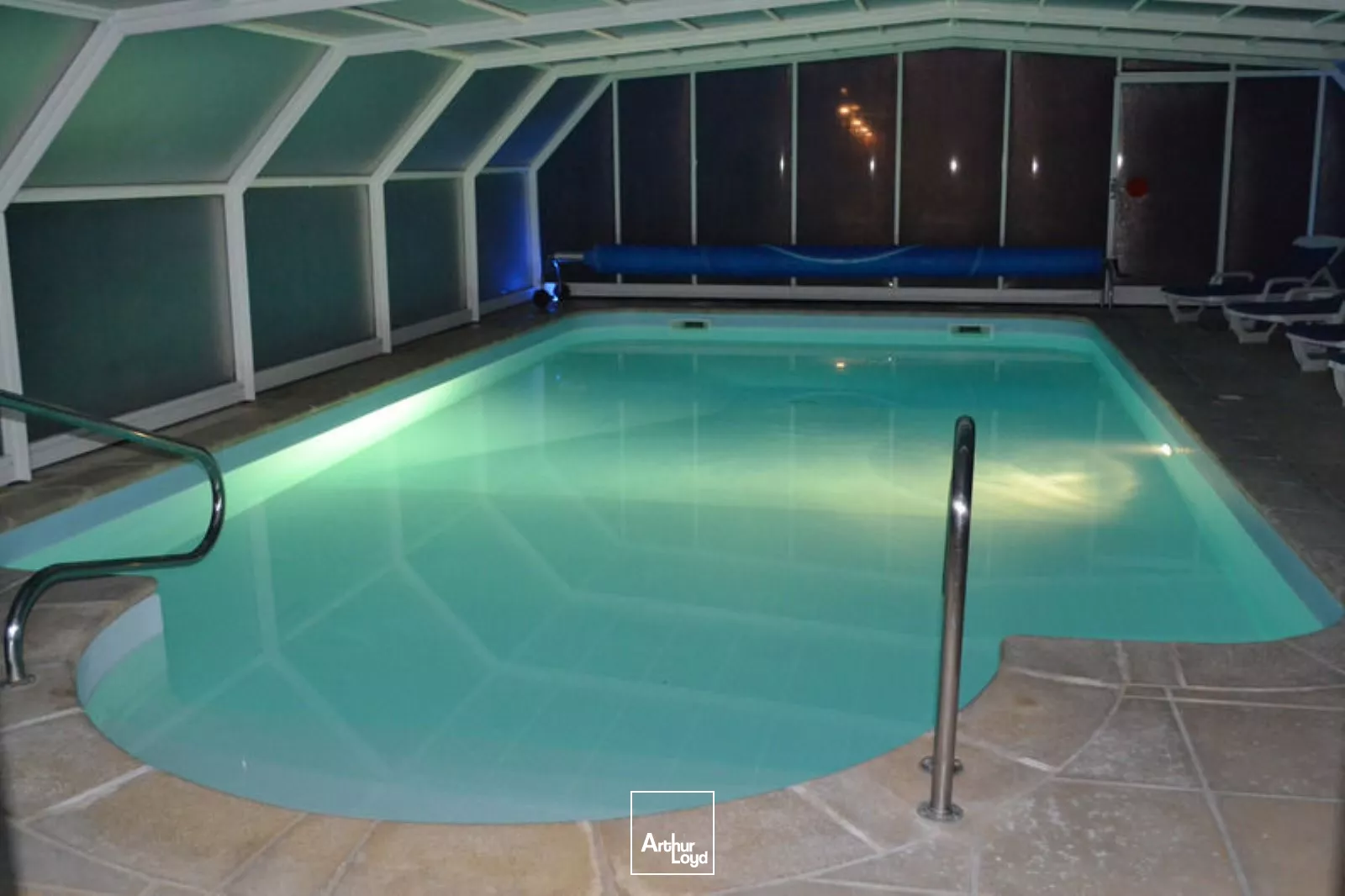 A VENDRE MURS ET FONDS DE COMMERCE HOTEL A FREHEL