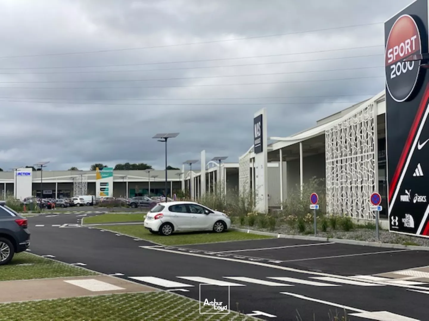 CELLULES COMMERCIALES A VENDRE A LOUER A PARTIR DE 549 M² ZONE DU LECK LANDERNEAU