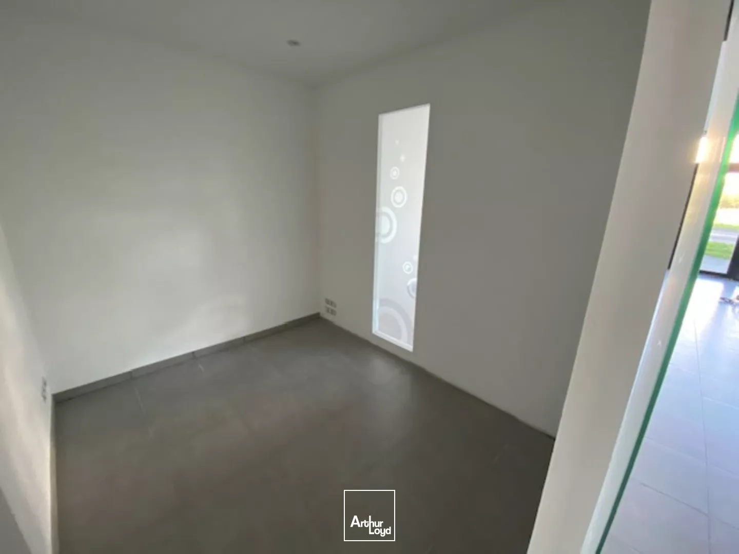 A LOUER LOCAL COMMERCIAL RIVE DROITE DE BREST