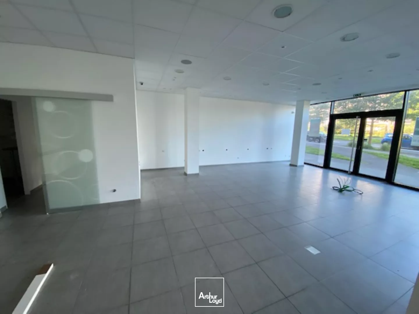 A LOUER LOCAL COMMERCIAL RIVE DROITE DE BREST