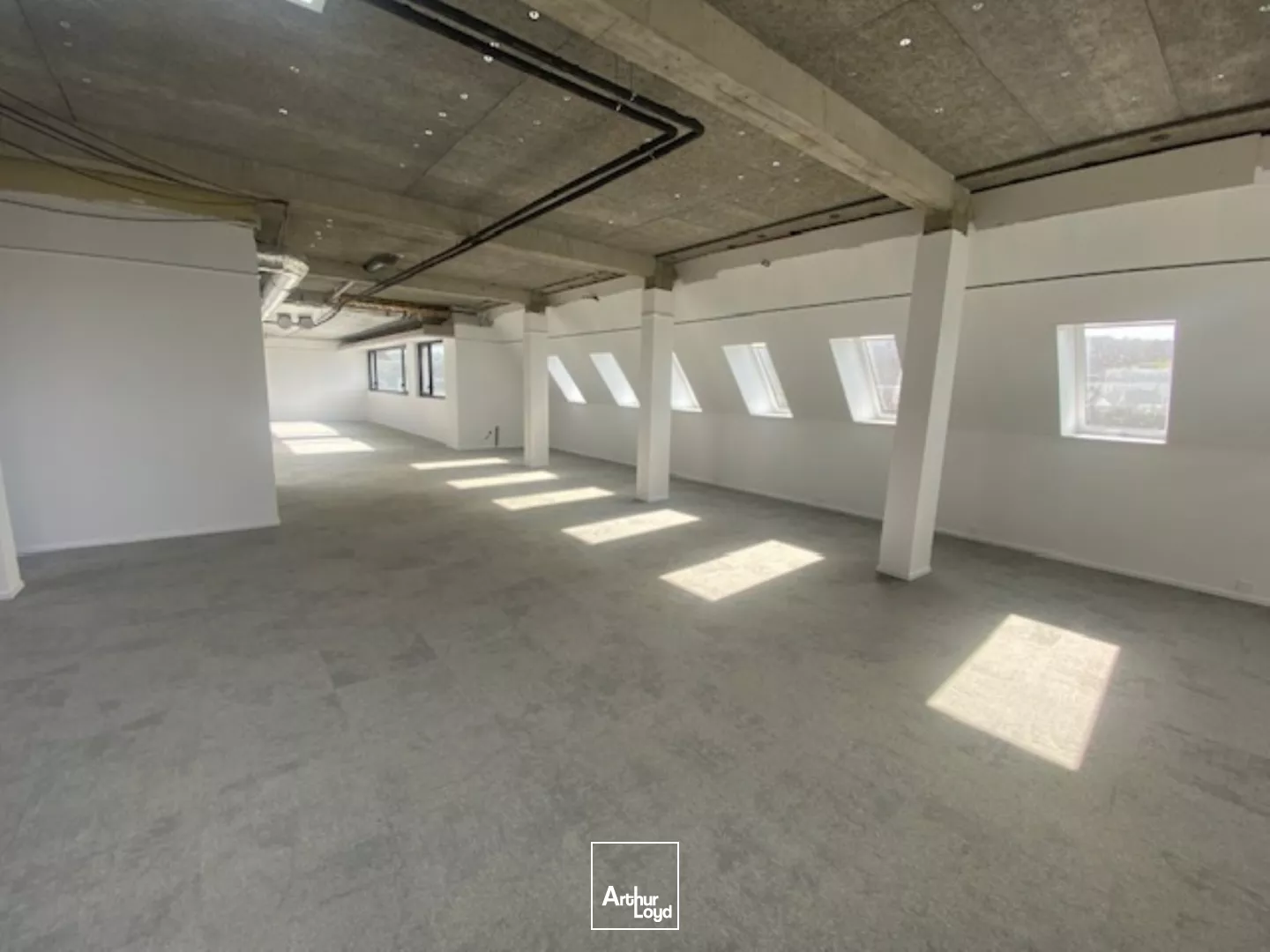  A LOUER PLATEAU DE BUREAUX NEUFS LANDERNEAU