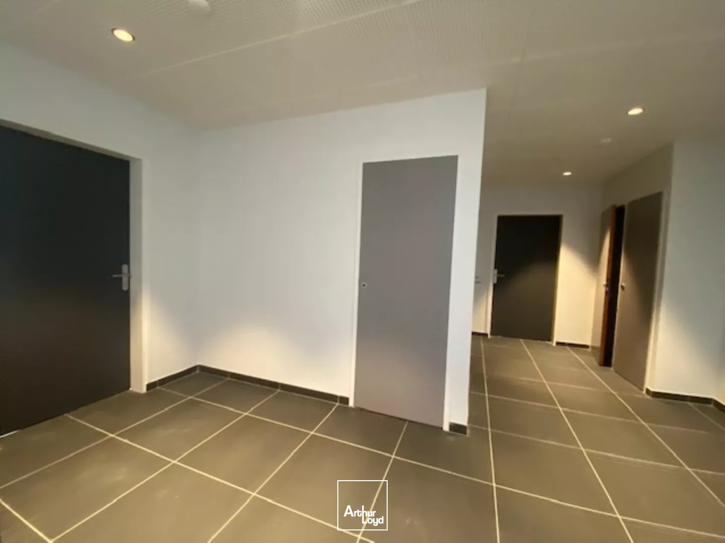 BUREAUX A LOUER - ALLEE DE KERMORVAN QUIMPER