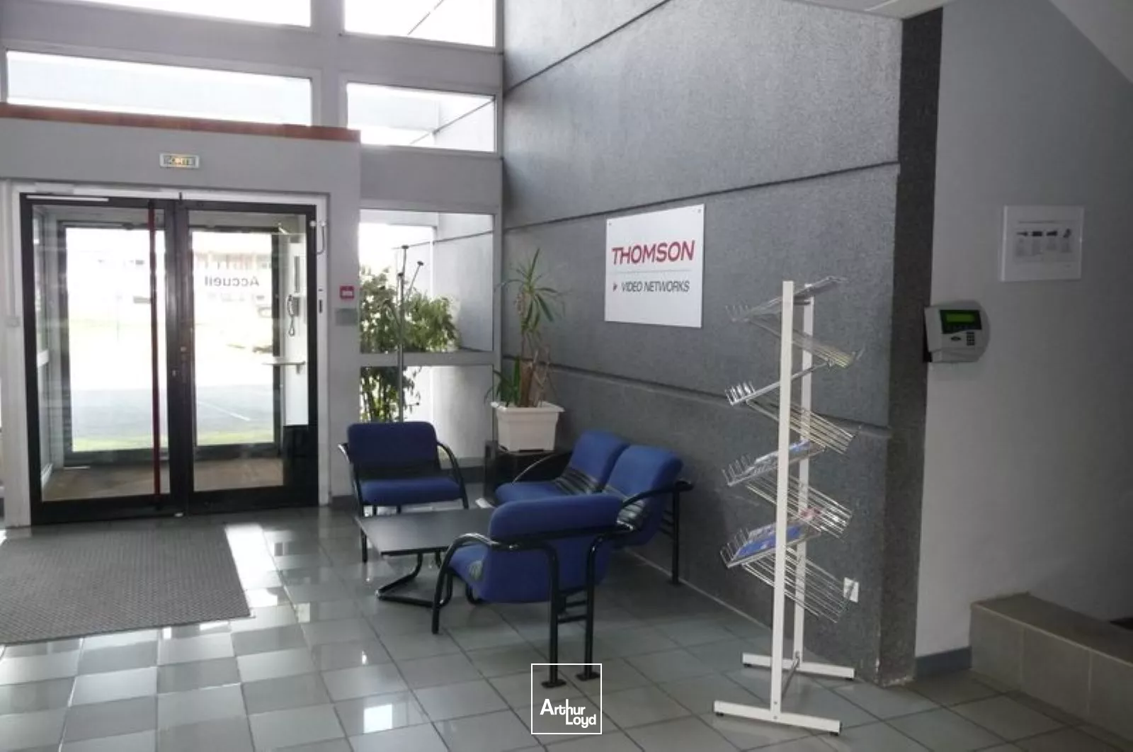 A LOUER ACTIVITES ET BUREAUX TECHNOPOLE BREST