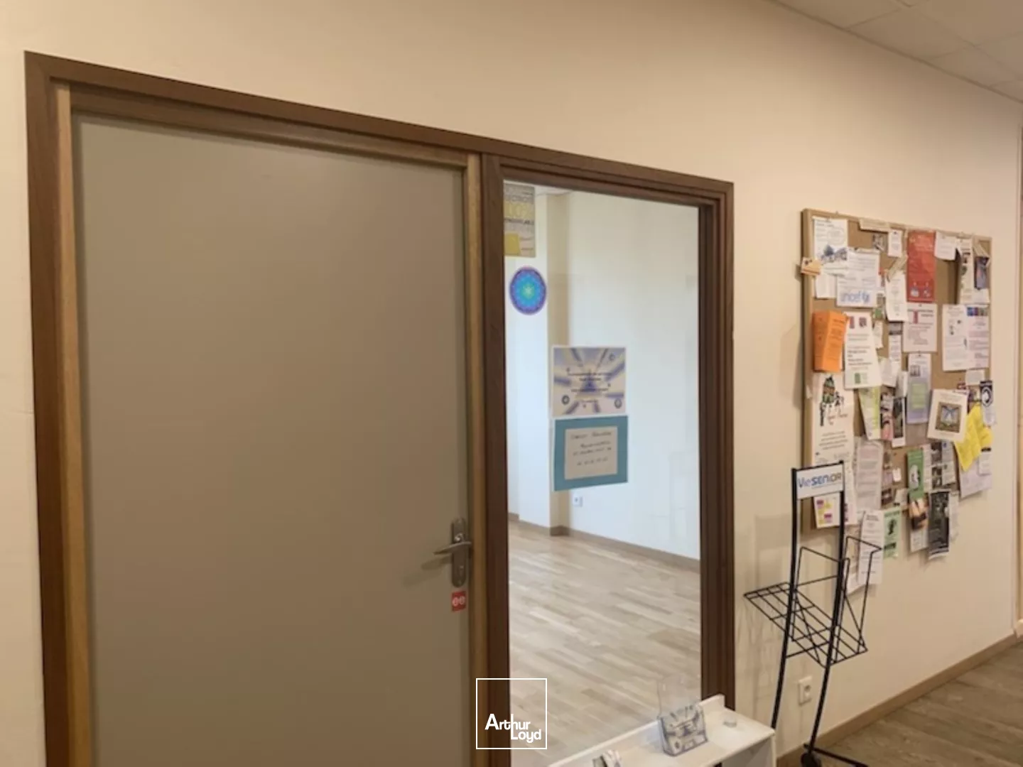 location petit bureau Bourg en Bresse + parking