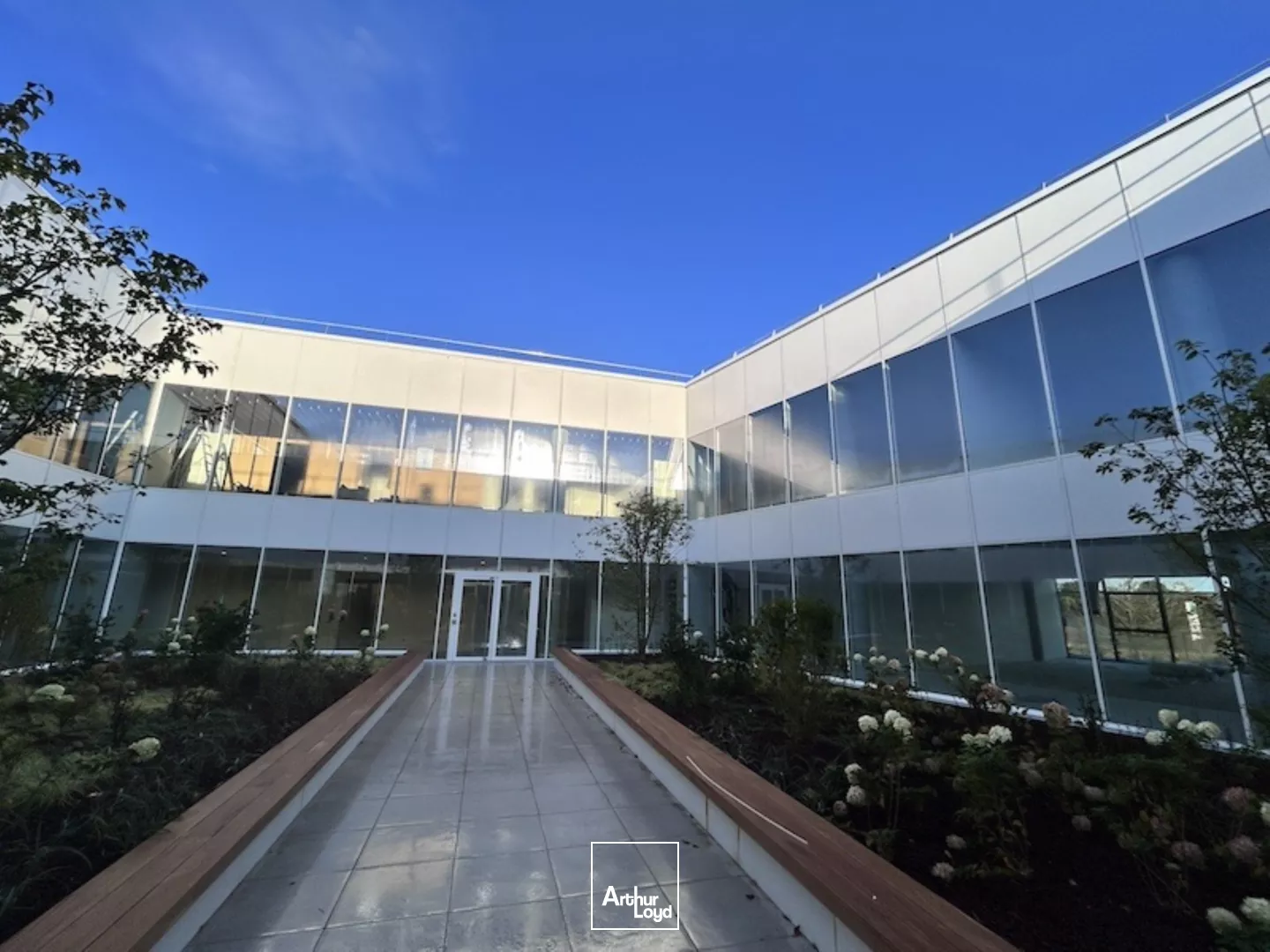 BOURG EN BRESSE - BUREAUX NEUFS - LOCATION