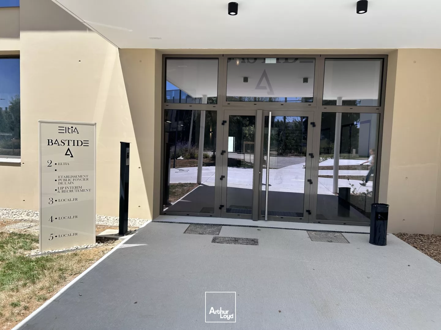 BOURG EN BRESSE - BUREAUX NEUFS A LOUER - CENTRE VILLE