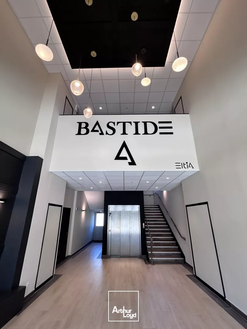 BOURG EN BRESSE - BUREAUX NEUFS A LOUER - CENTRE VILLE