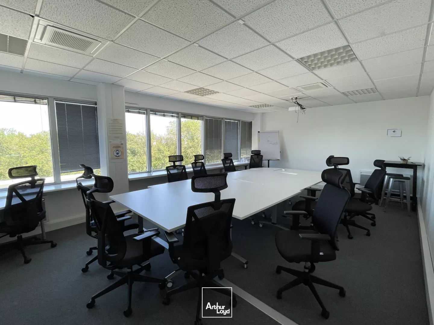 LOCATION - BUREAU - PARC DE LA RIVIERE - NANTES 