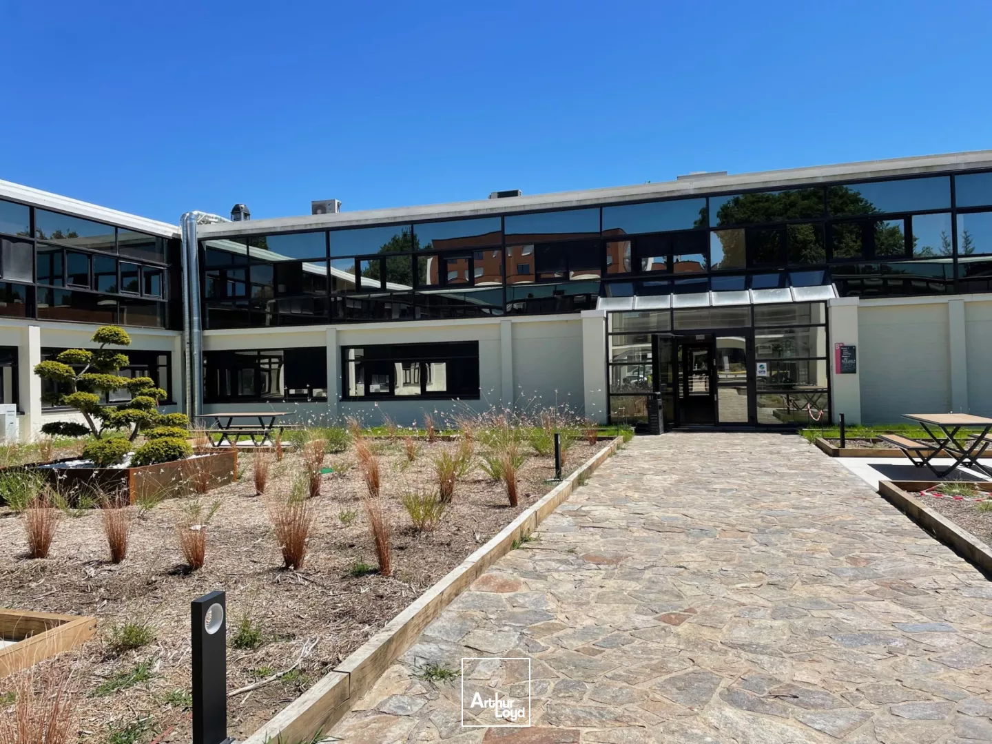 BUREAUX A LOUER - PARC D'AFFAIRES DE LA RIVIERE - NANTES