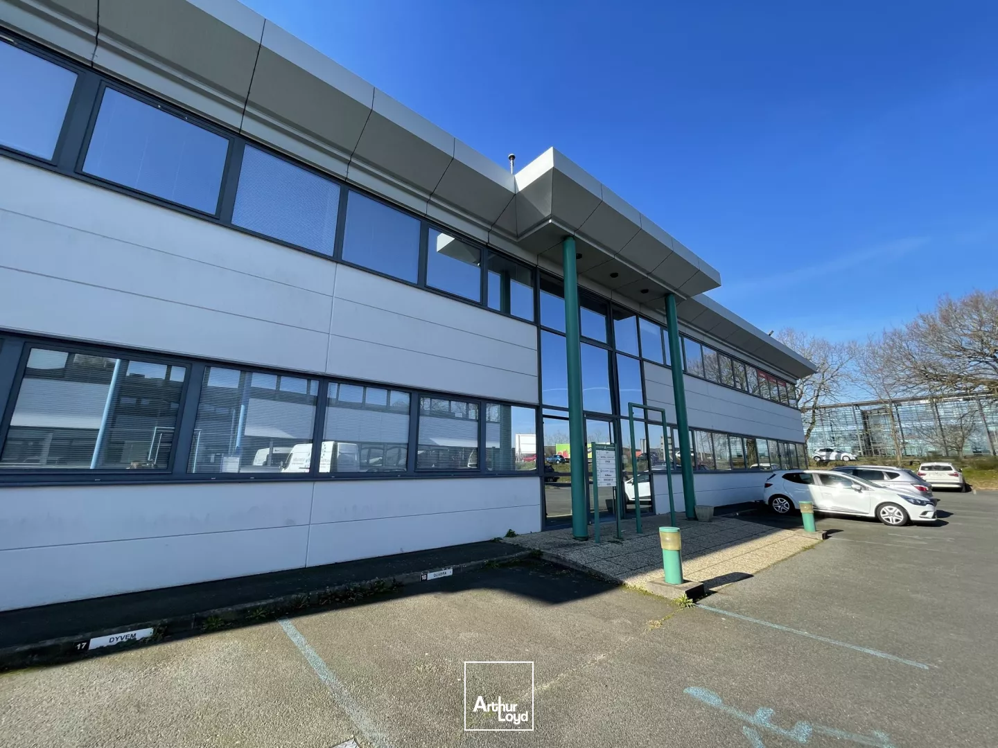 BUREAUX A LOUER - SAINTE LUCE SUR LOIRE - PROCHE GRANDS AXES