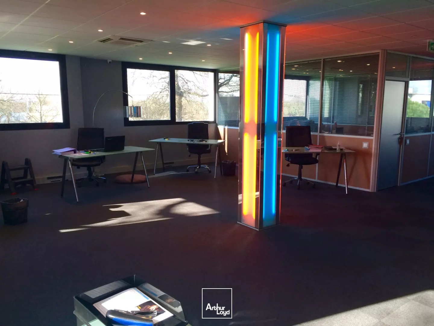 CARQUEFOU - LA FLEURIAYE - BUREAUX A LOUER - 200 M2