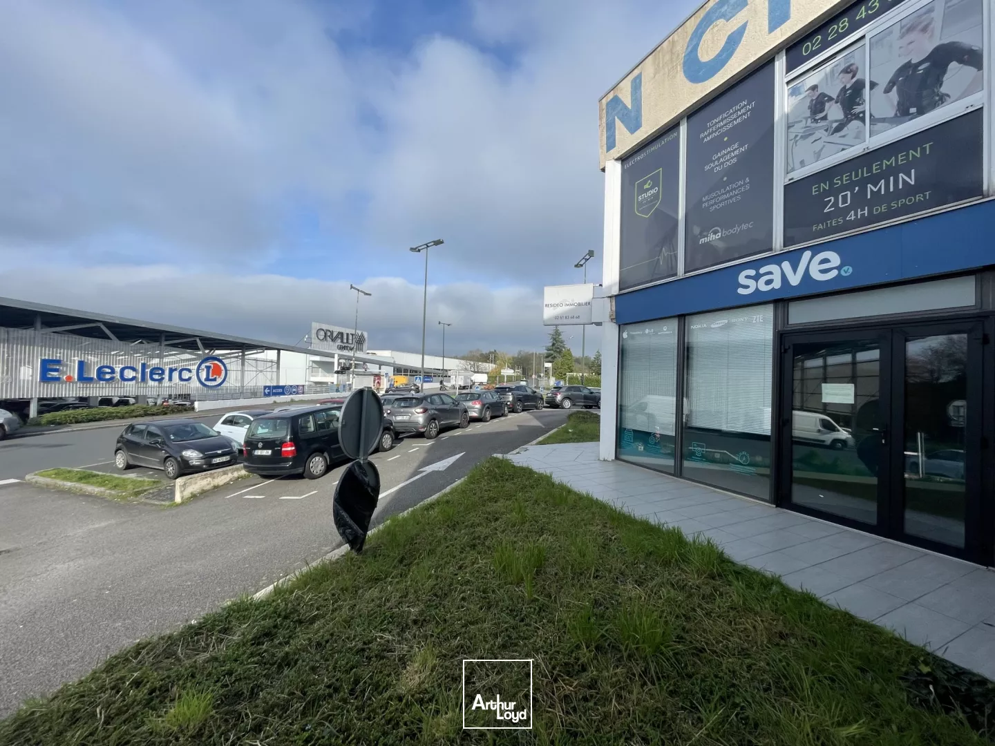 BUREAUX COMMERCE A LOUER - ORVAULT GRAND VAL - NANTES NORD