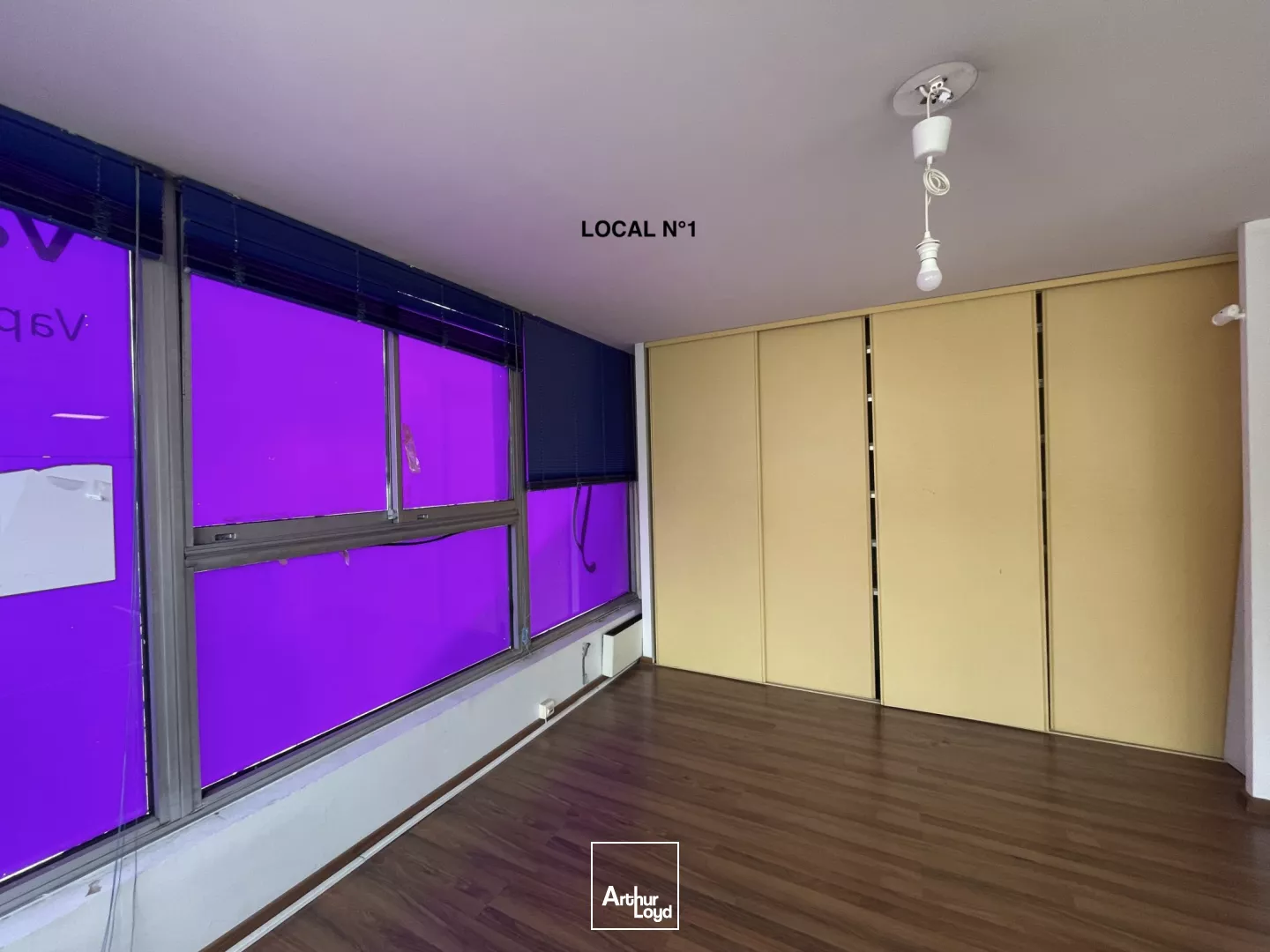 BUREAUX COMMERCE A LOUER - ORVAULT GRAND VAL - NANTES NORD