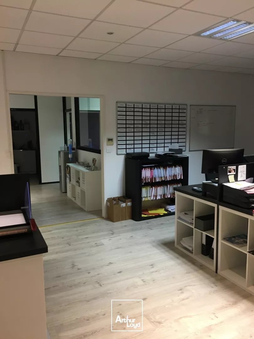 LOCATION BUREAU ORVAULT GRAND VAL 152 M2