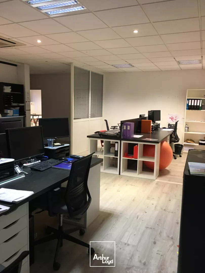 LOCATION BUREAU ORVAULT GRAND VAL 152 M2