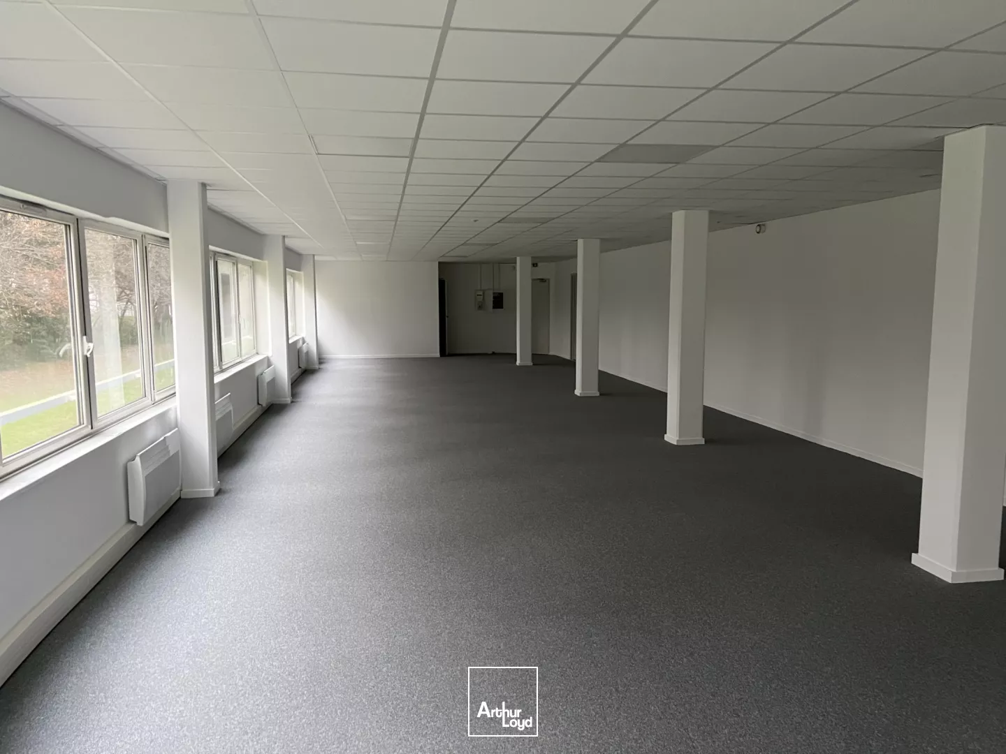 BUREAUX A VENDRE - CARQUEFOU LA FLEURIAYE - PMR - 195M2