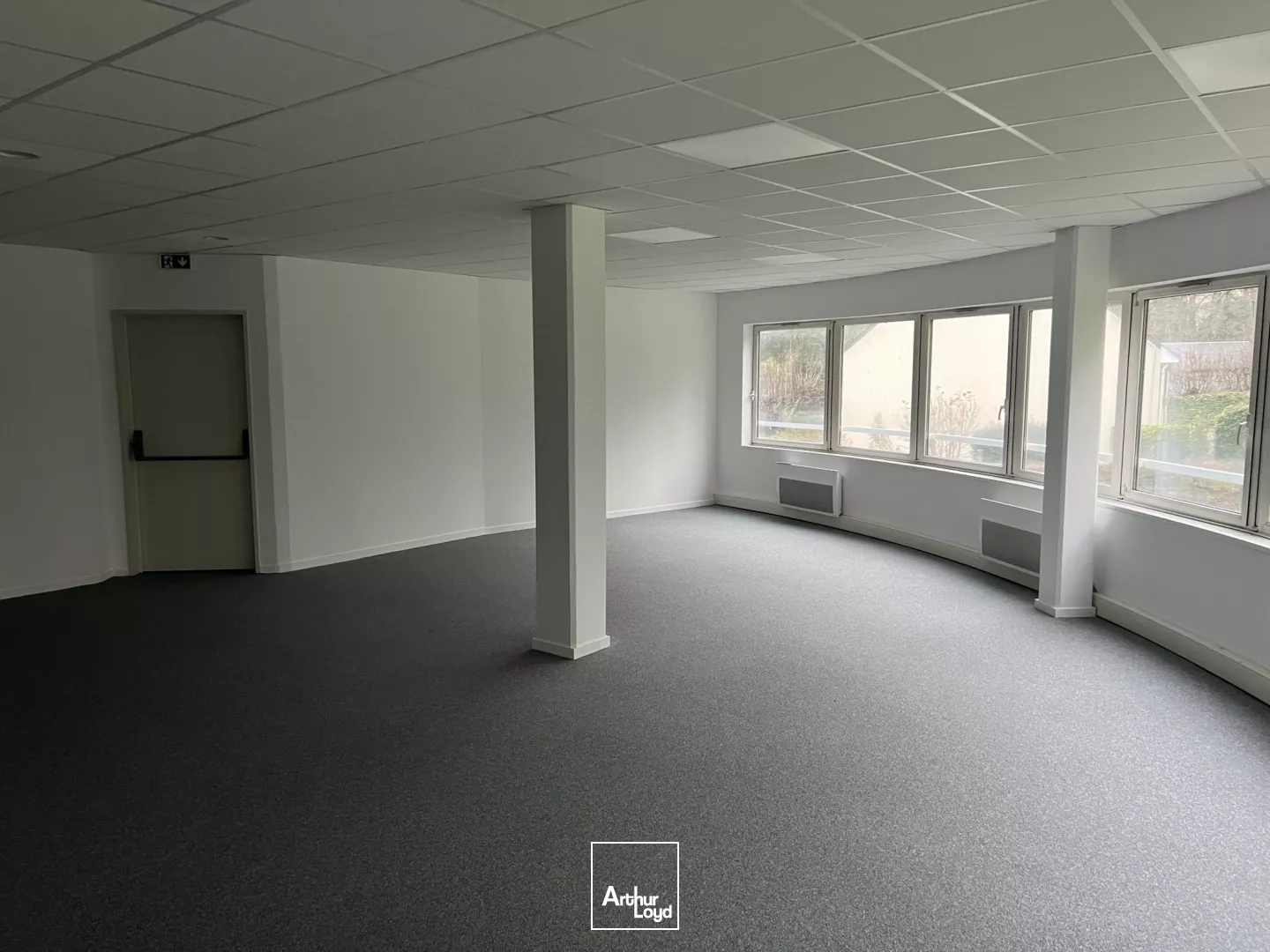 BUREAUX A VENDRE - CARQUEFOU LA FLEURIAYE - PMR - 195M2