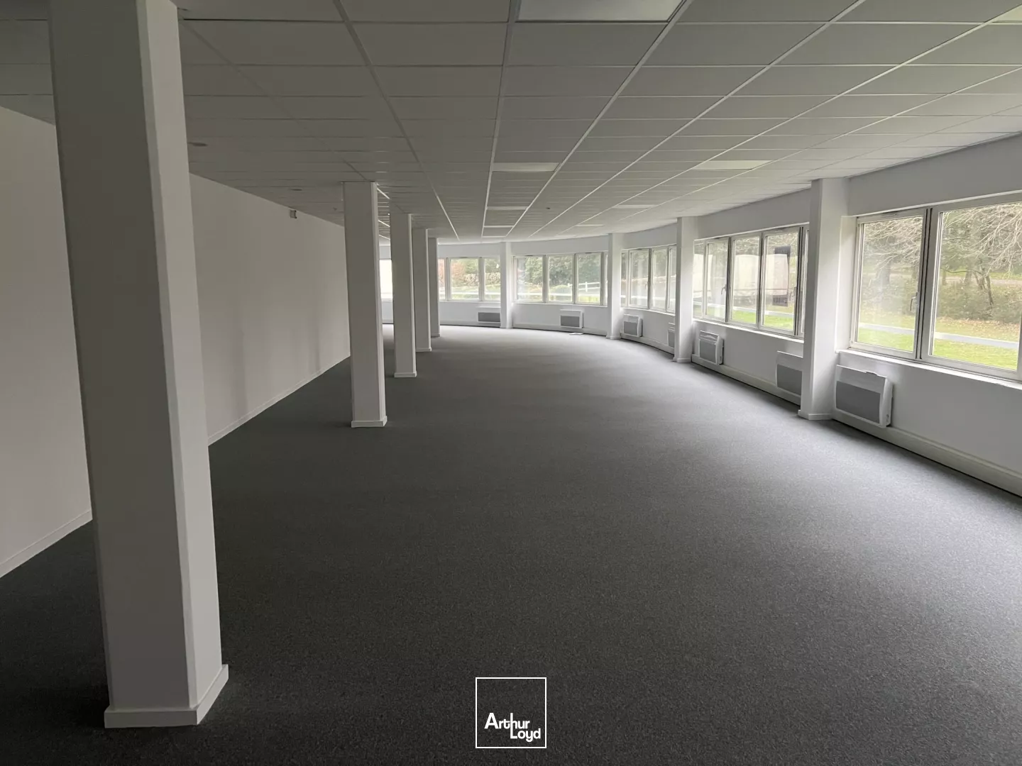 BUREAUX A VENDRE - CARQUEFOU LA FLEURIAYE - PMR - 195M2