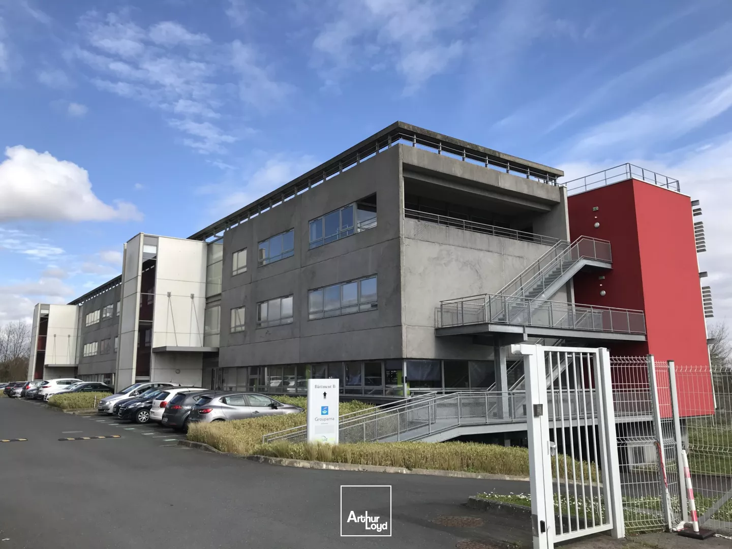 LOCATION BUREAUX A ORVAULT 624 M2 PROCHE PERIPHERIQUE