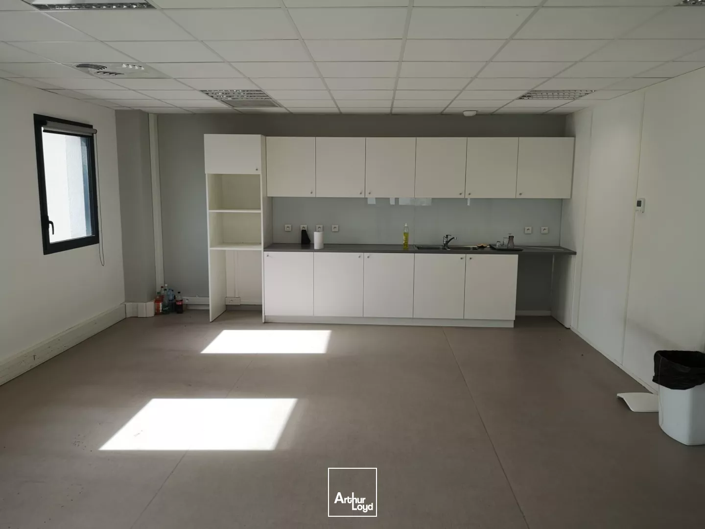BUREAUX A LOUER A VENDRE - NANTES - 1660M2 DIVISIBLES