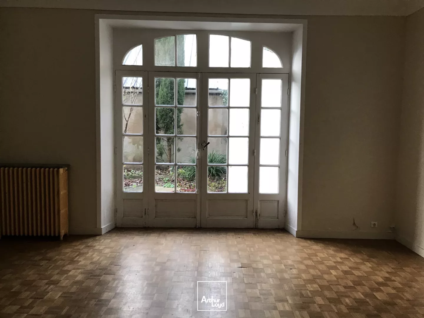 LOCATION BUREAUX - PARKING - SAINT NAZAIRE - 390 M2 