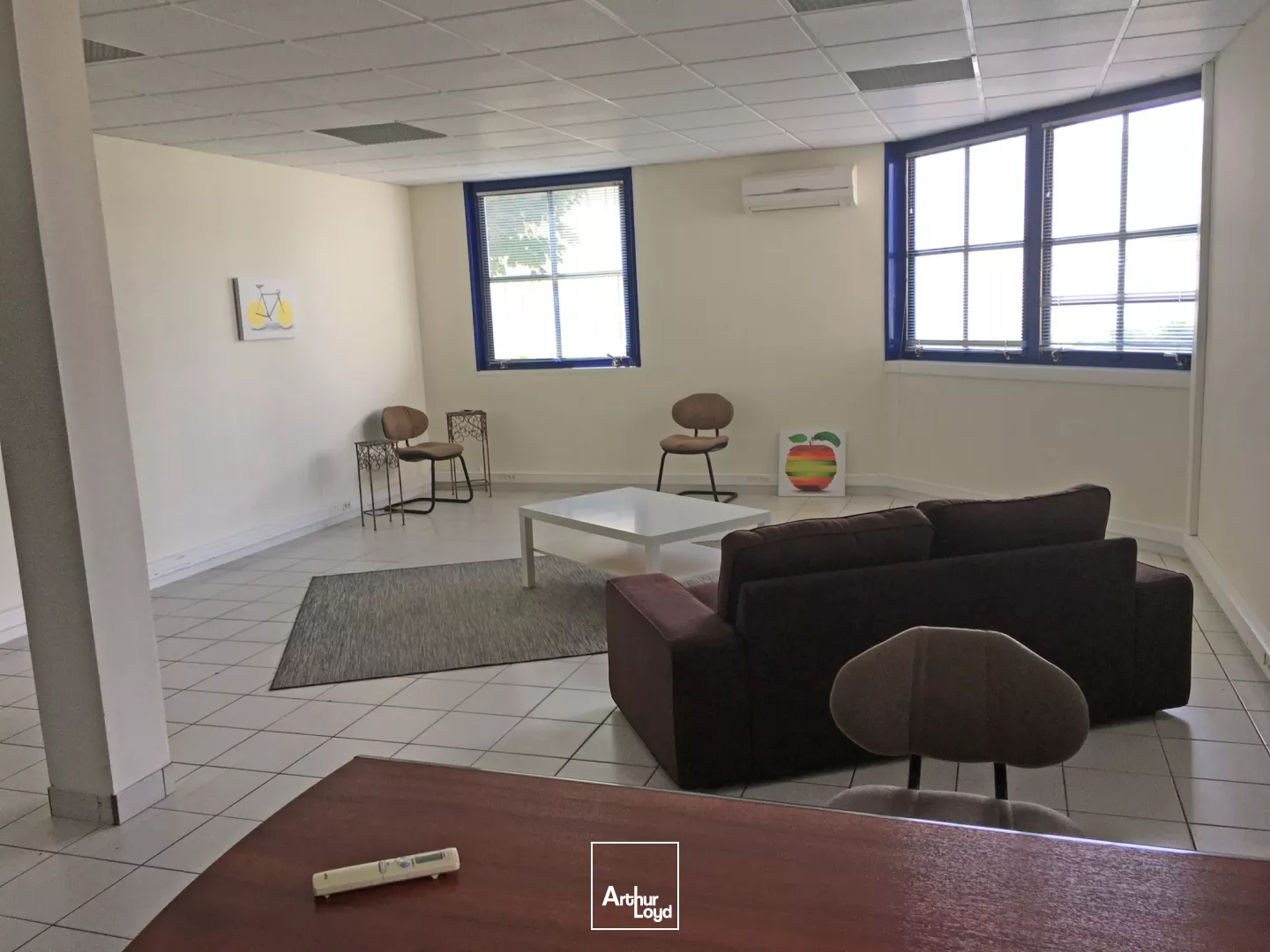 PROCHE SUPER U SAUTRON - LOCATION PLATEAU BUREAUX