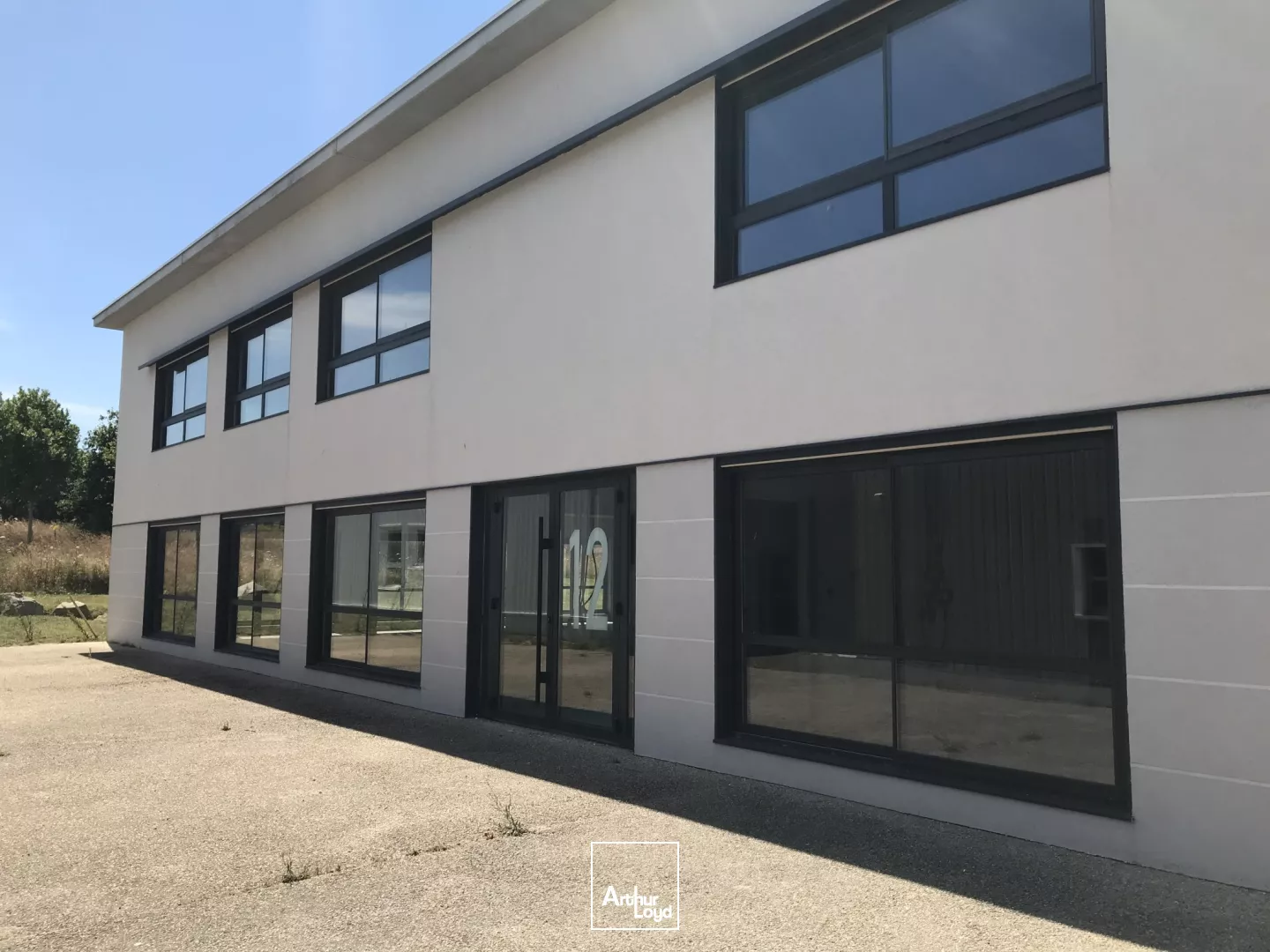 LOCATION - BUREAUX - 50 - 70 m2 - PARKING - GUERANDE - BREHADOUR