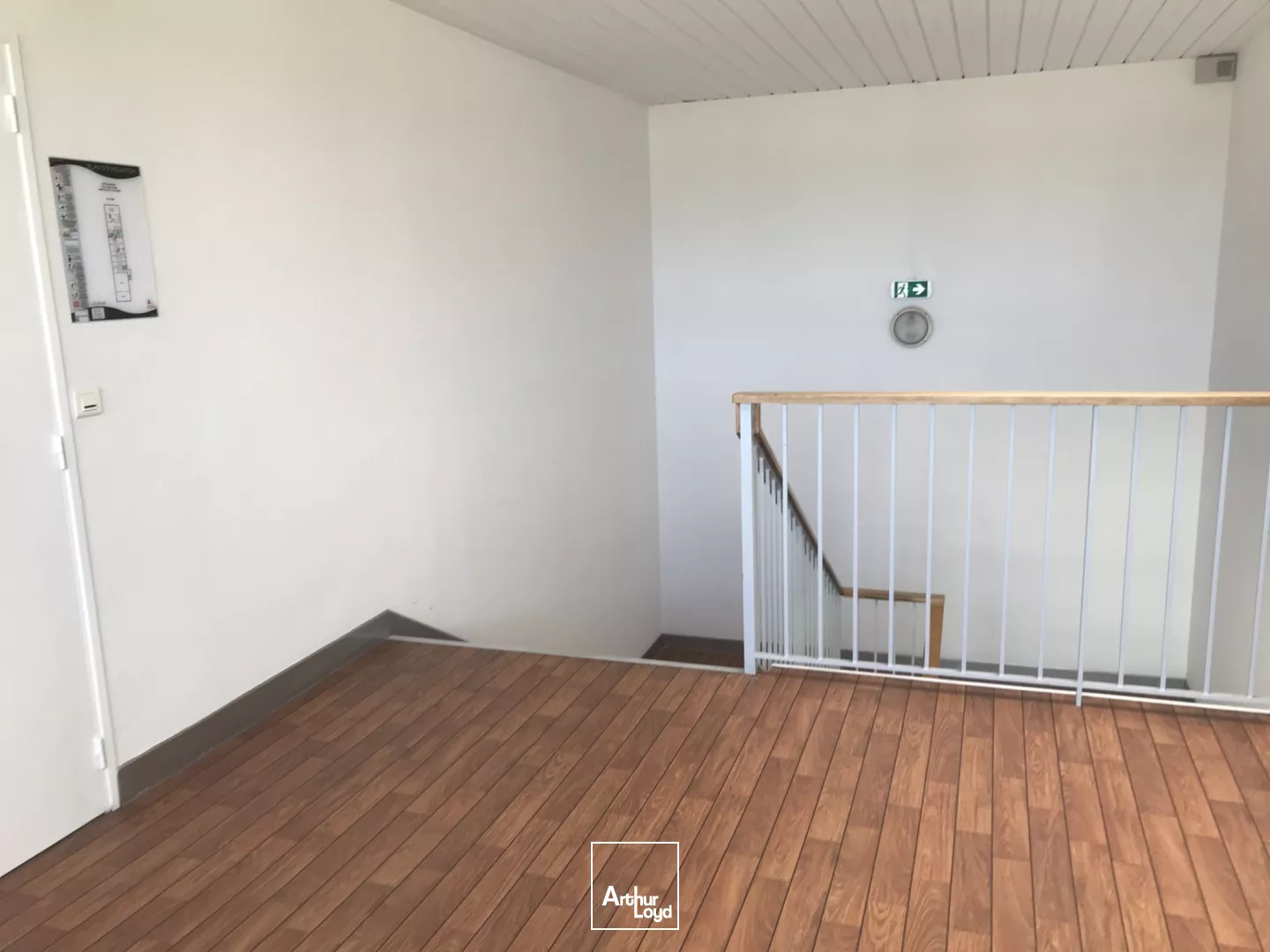 BUREAUX A LOUER - 600 M2 - SAINT NAZAIRE - ZI BRAIS - OPEN SPACE - 300 M2