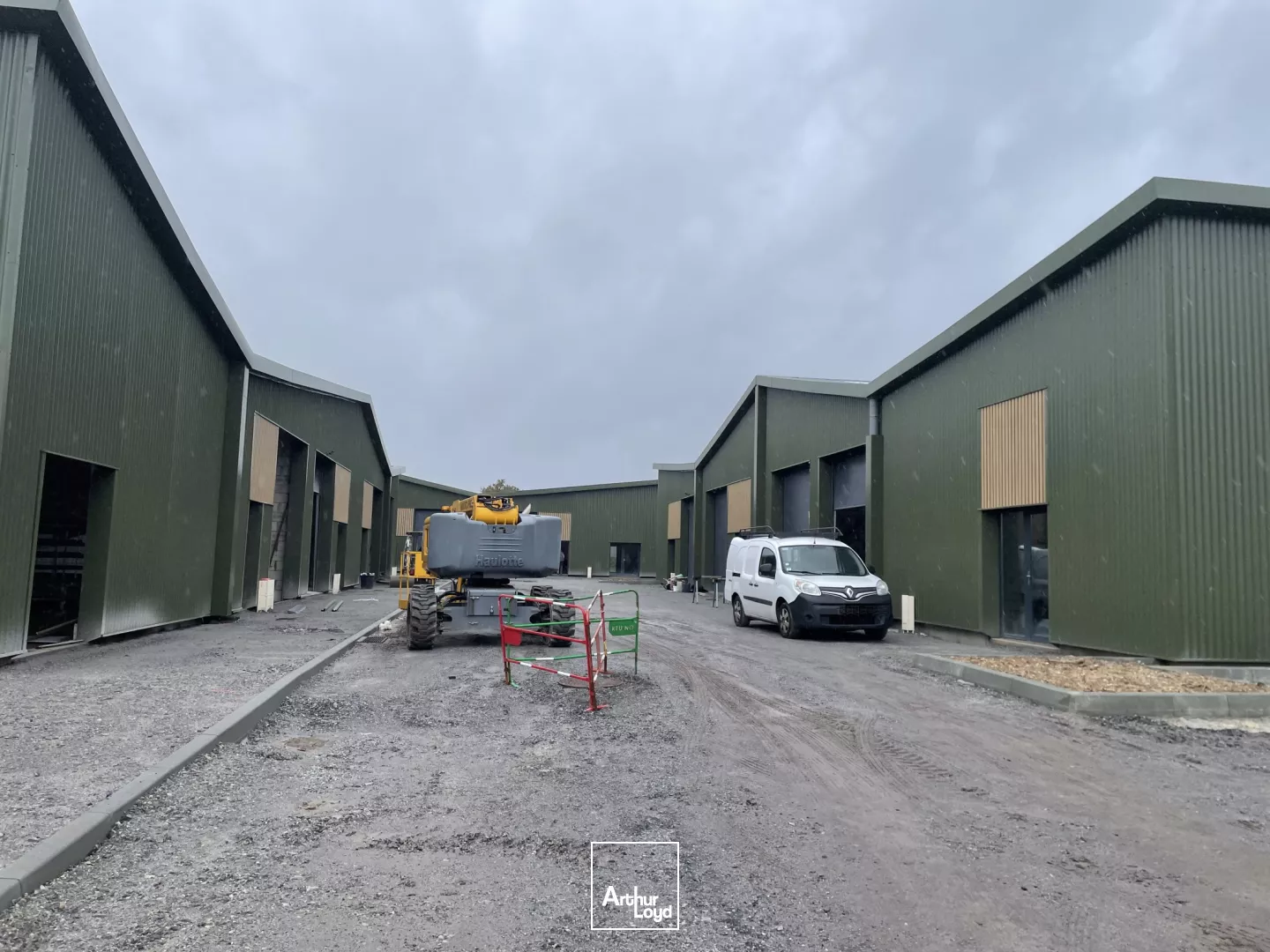 VENTE - ENTREPOT - PARC ACTIVITE - VIGNEUX DE BRETAGNE