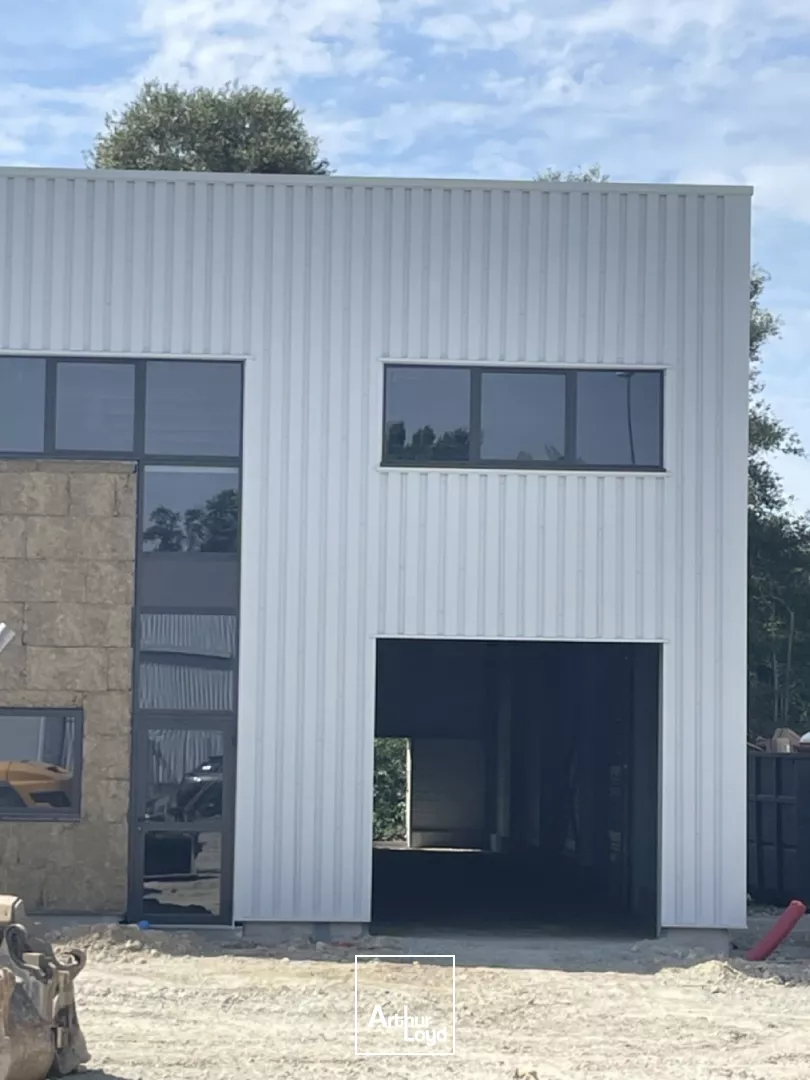 ACHAT - LOCAL - ACTIVITE - NEUF - LA CHAPELLE SUR ERDRE