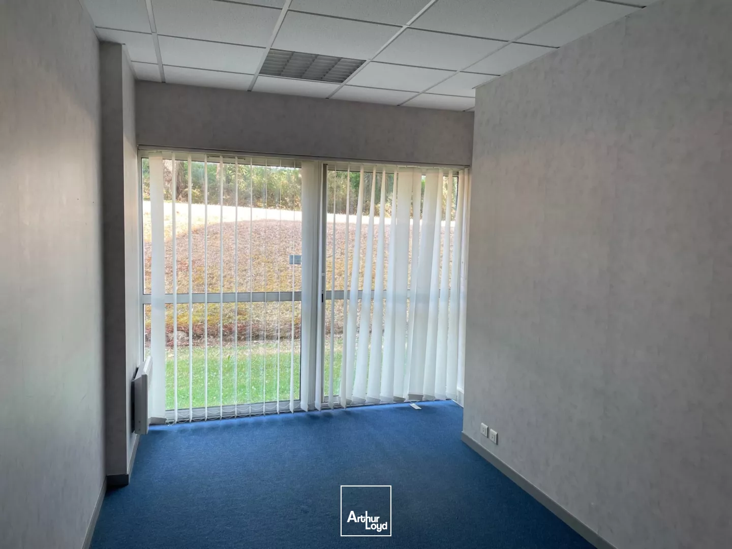 BUREAUX RENOVES A LOUER - CARQUEFOU