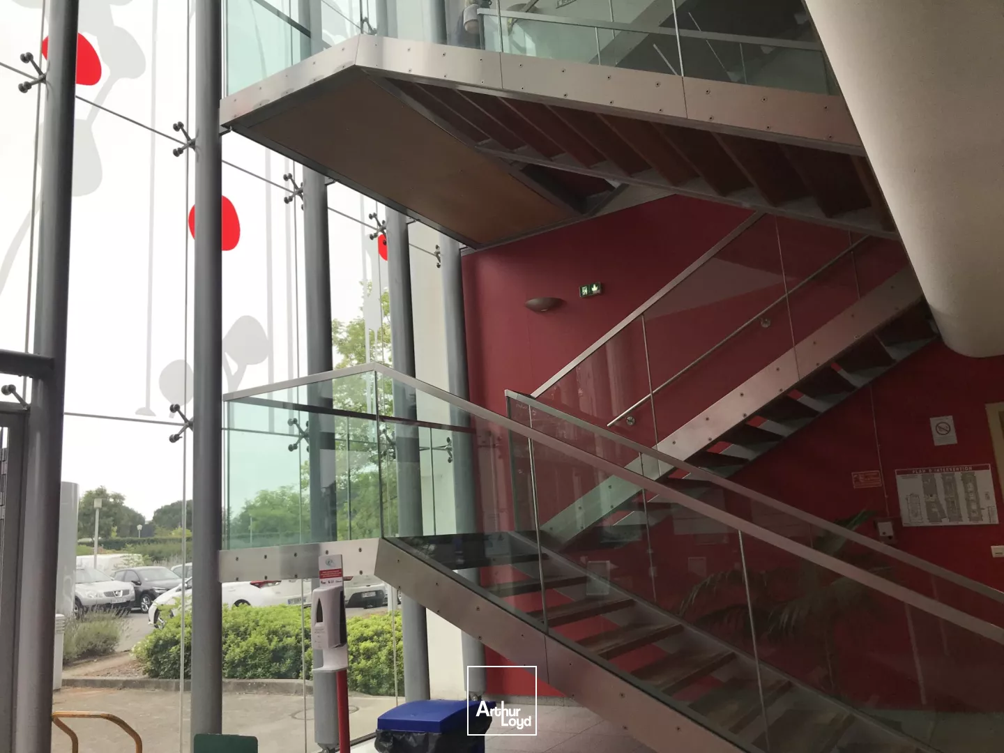 LOCATION DE BUREAUX SAINT-HERBLAIN ZENITH 1601 M2 AVEC PARKINGS