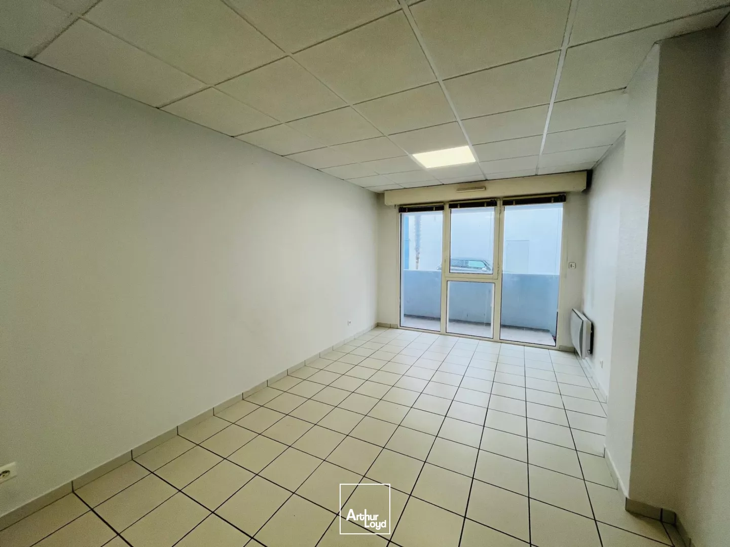 A VENDRE BUREAUX 140M2 ST NAZAIRE CENTRE