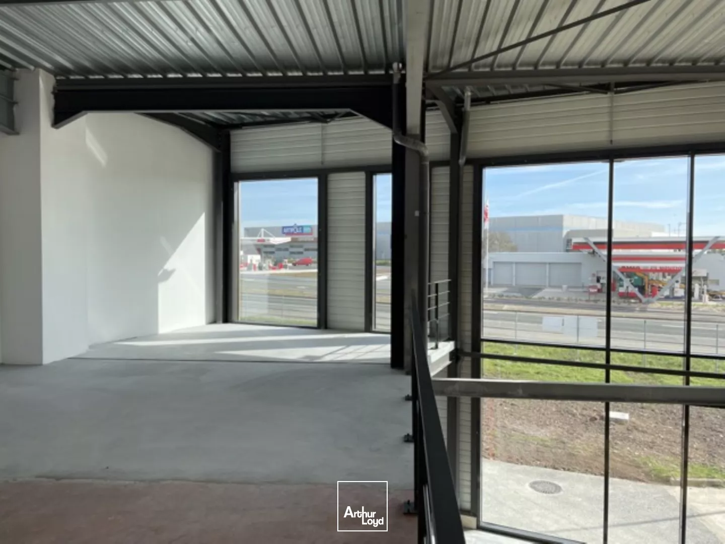 A LOUER CELLULES COMMERCIALES ARTISANALES ANCENIS