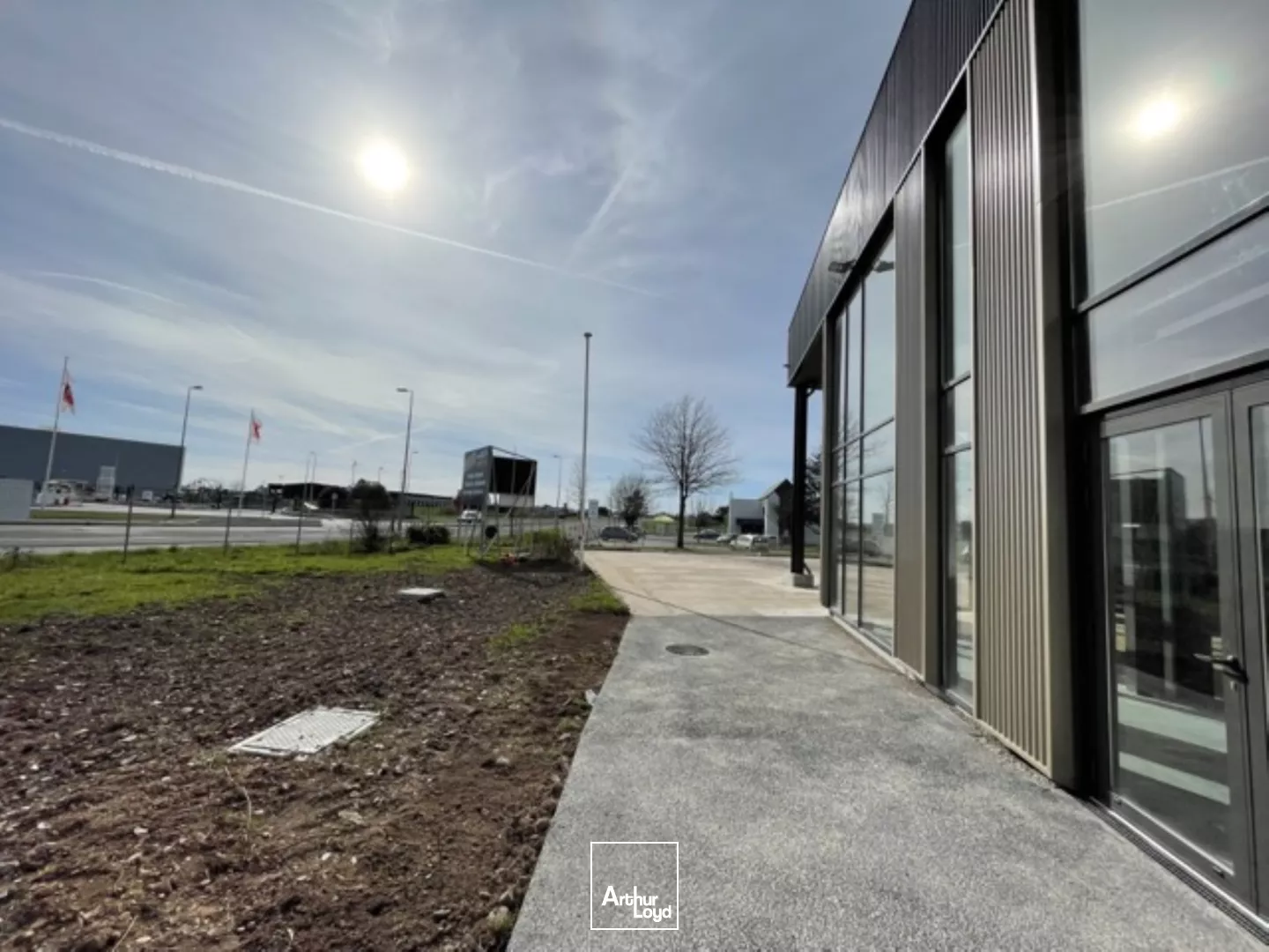 A LOUER CELLULES COMMERCIALES ARTISANALES ANCENIS