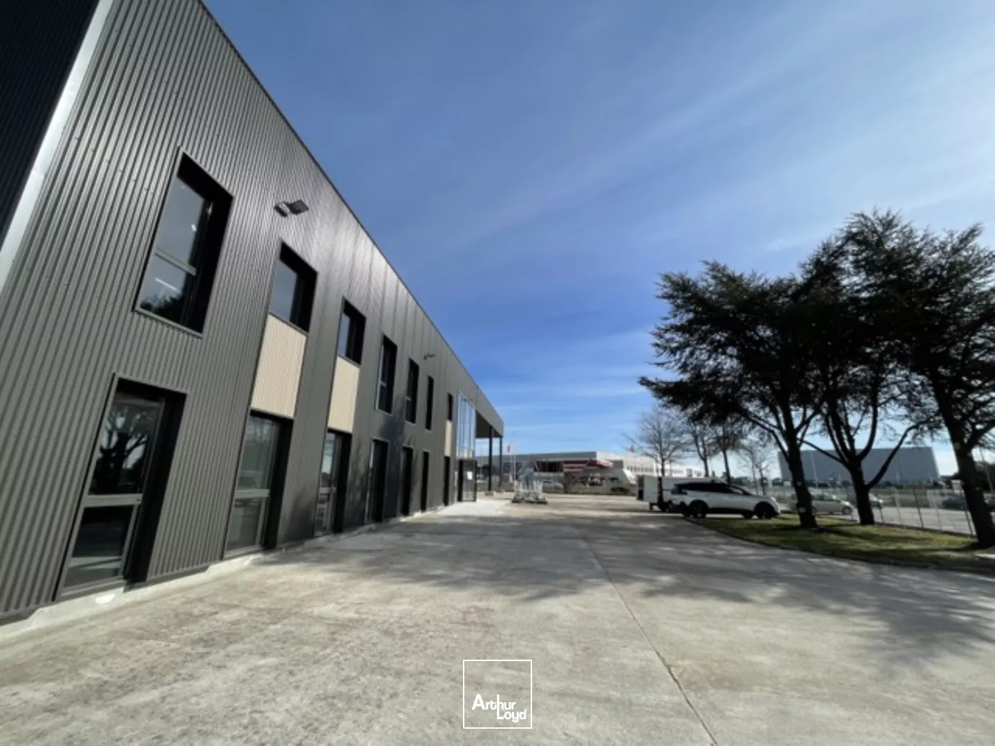 A LOUER CELLULES COMMERCIALES ARTISANALES ANCENIS