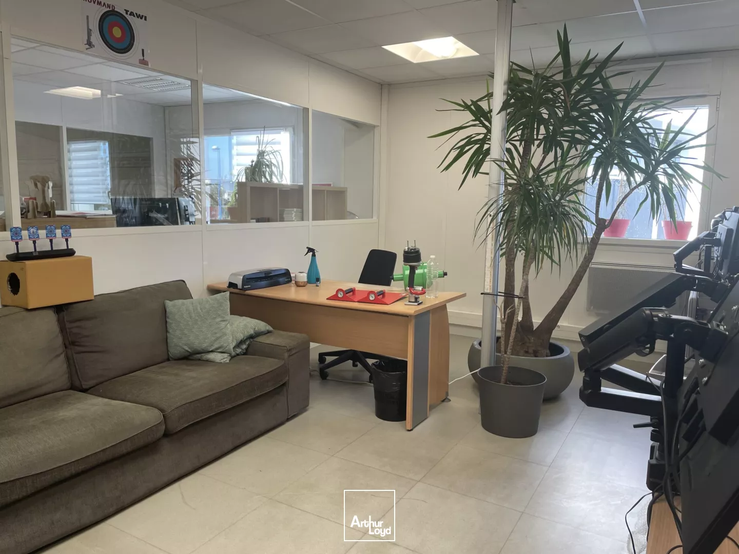 A LOUER - LOCAL ACTIVITE - ENTREPOT - LA CHAPELLE SUR ERDRE