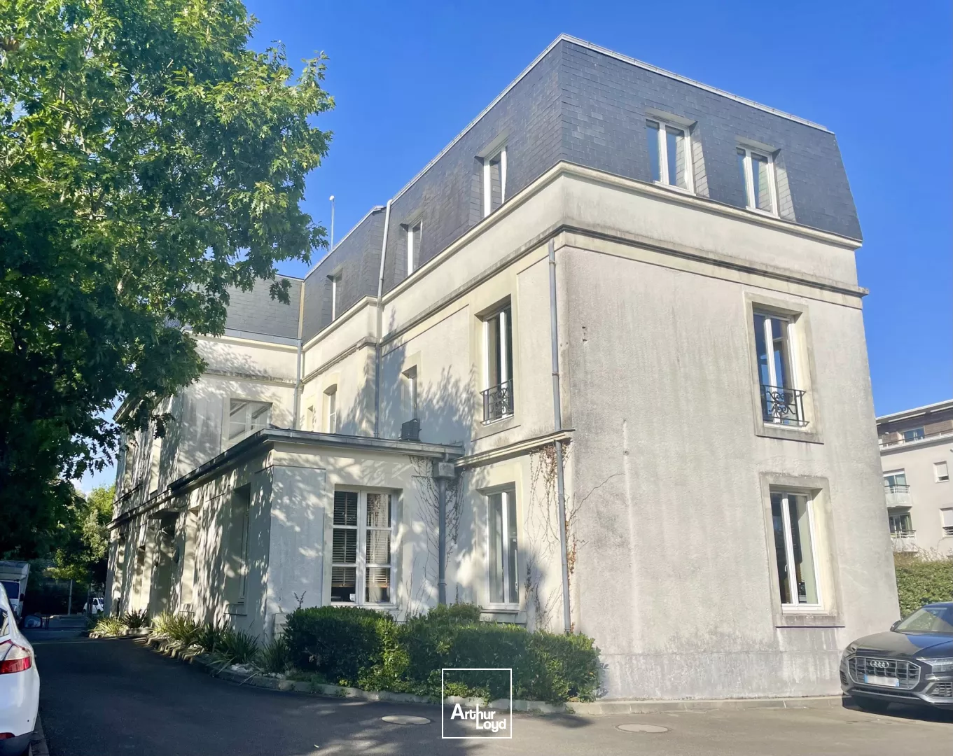 HOTEL PARTICULIER A VENDRE 550 M2 NANTES