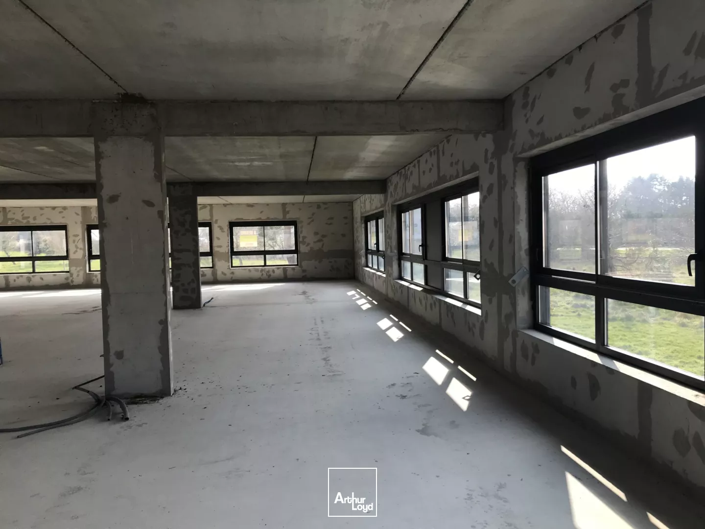 ACHAT - BUREAUX - PARKING - GUERANDE - 290 m2 - PMR