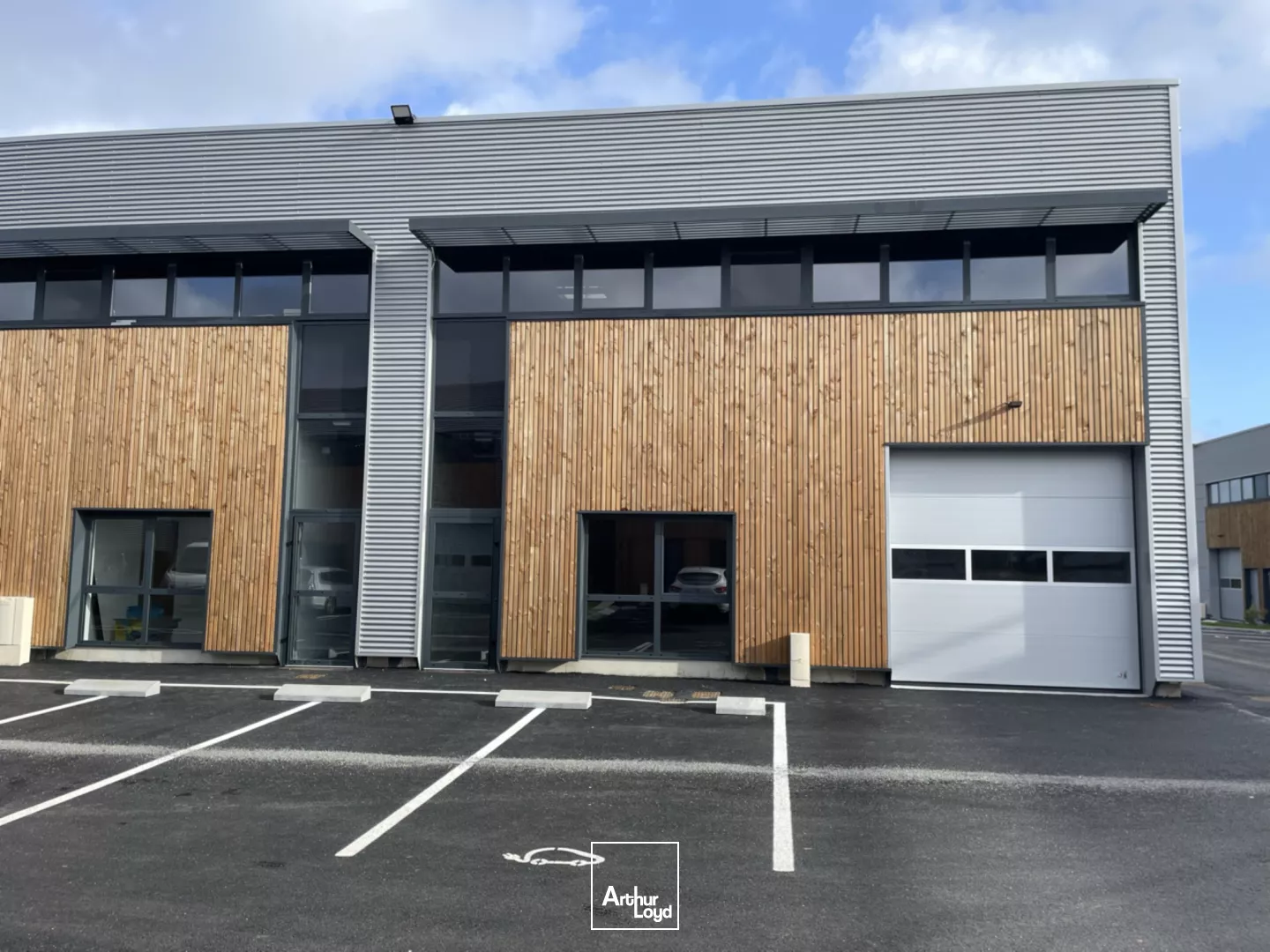 LOCAL - PARC - ACTIVITE - NEUF - VERTOU - BASSE - GOULAINE