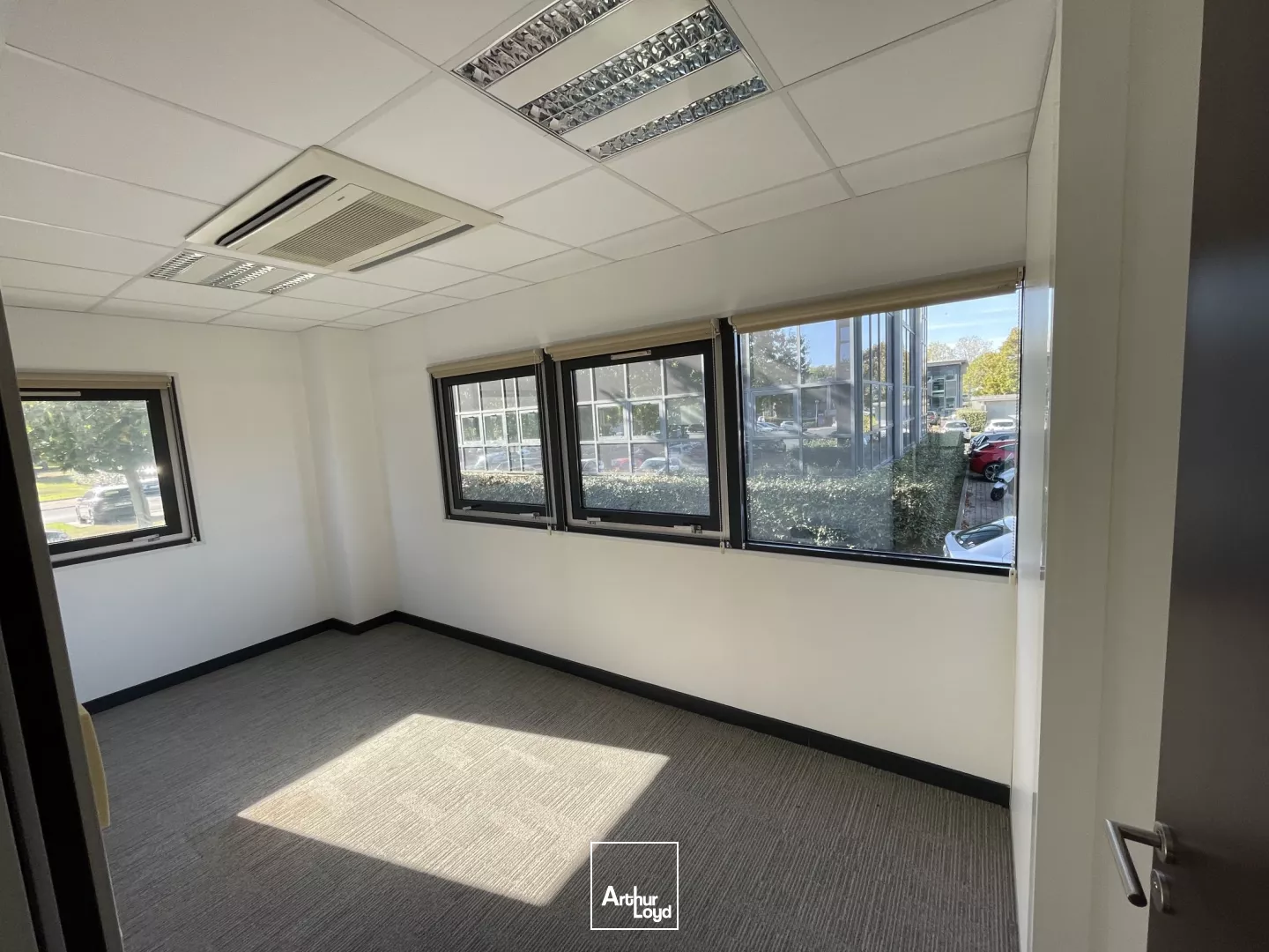 BUREAUX À LOUER-NANTES EST-213 M2TECHNOPARC DE L'AUBINÈRE