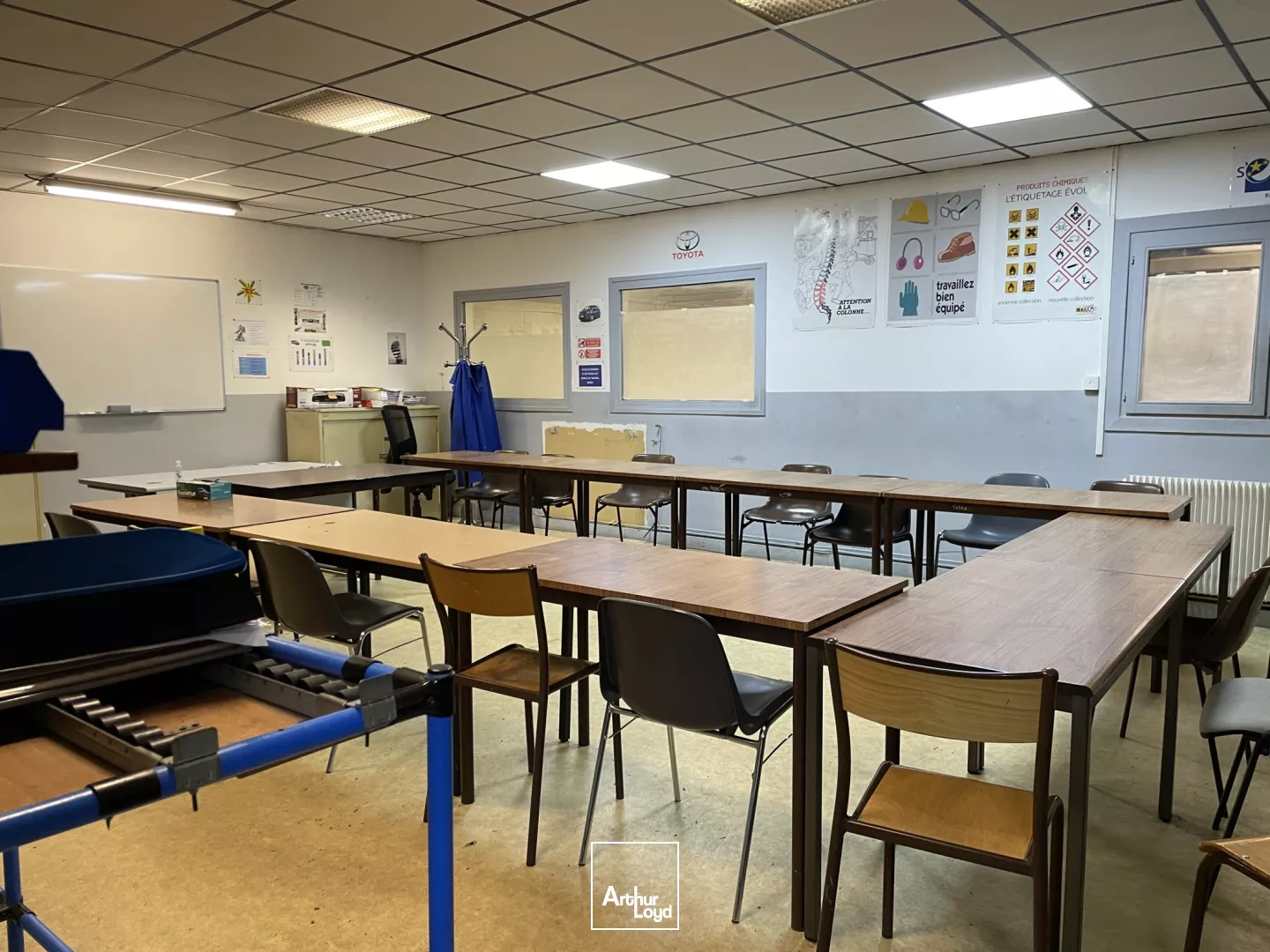 A Louer A vendre Entrepôt Valenciennes 