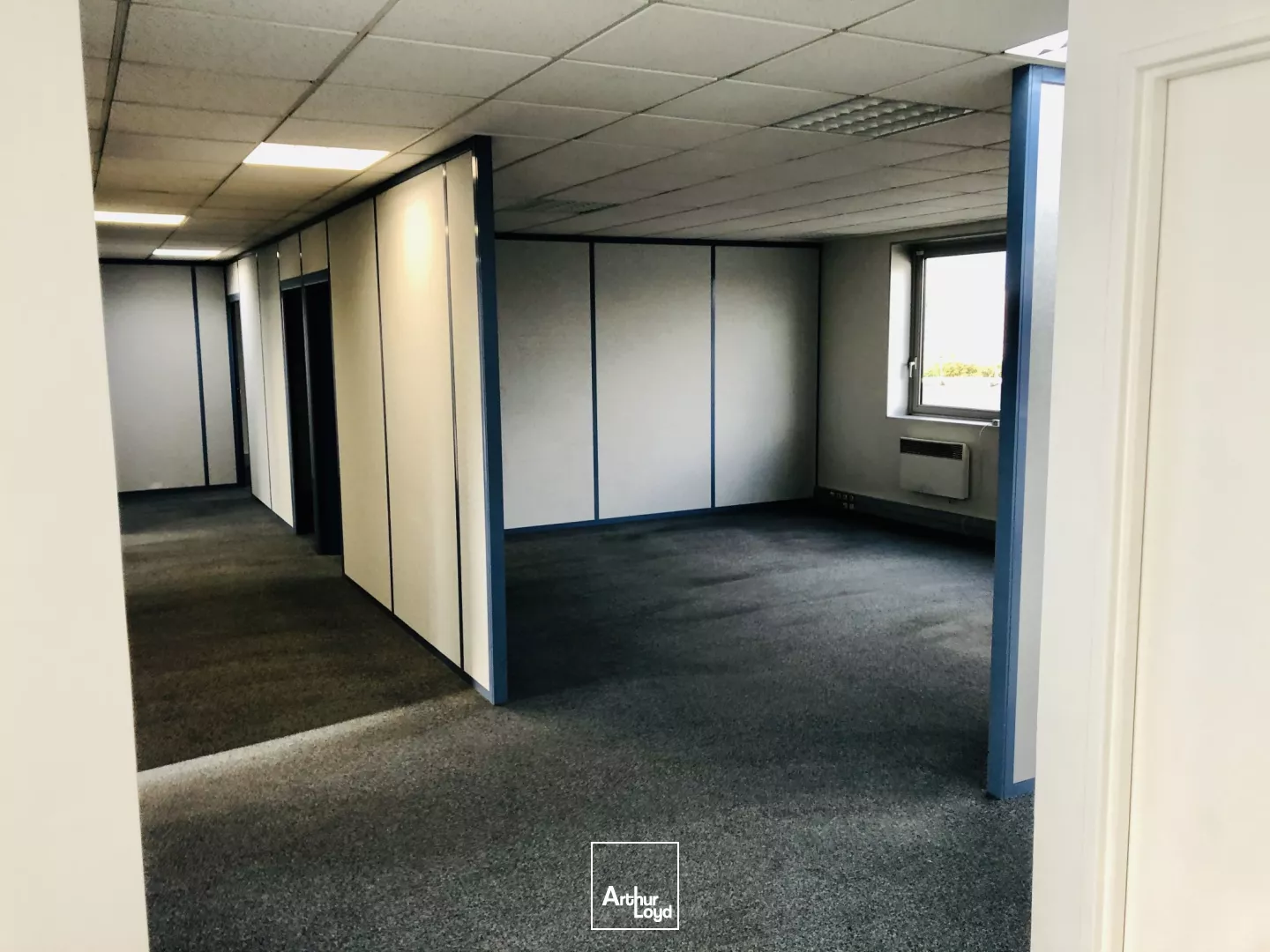 A louer bureaux à partir de 306 m² divisibles à partir de 117 m² - Mitry Mory, A1, Francilienne, RER B